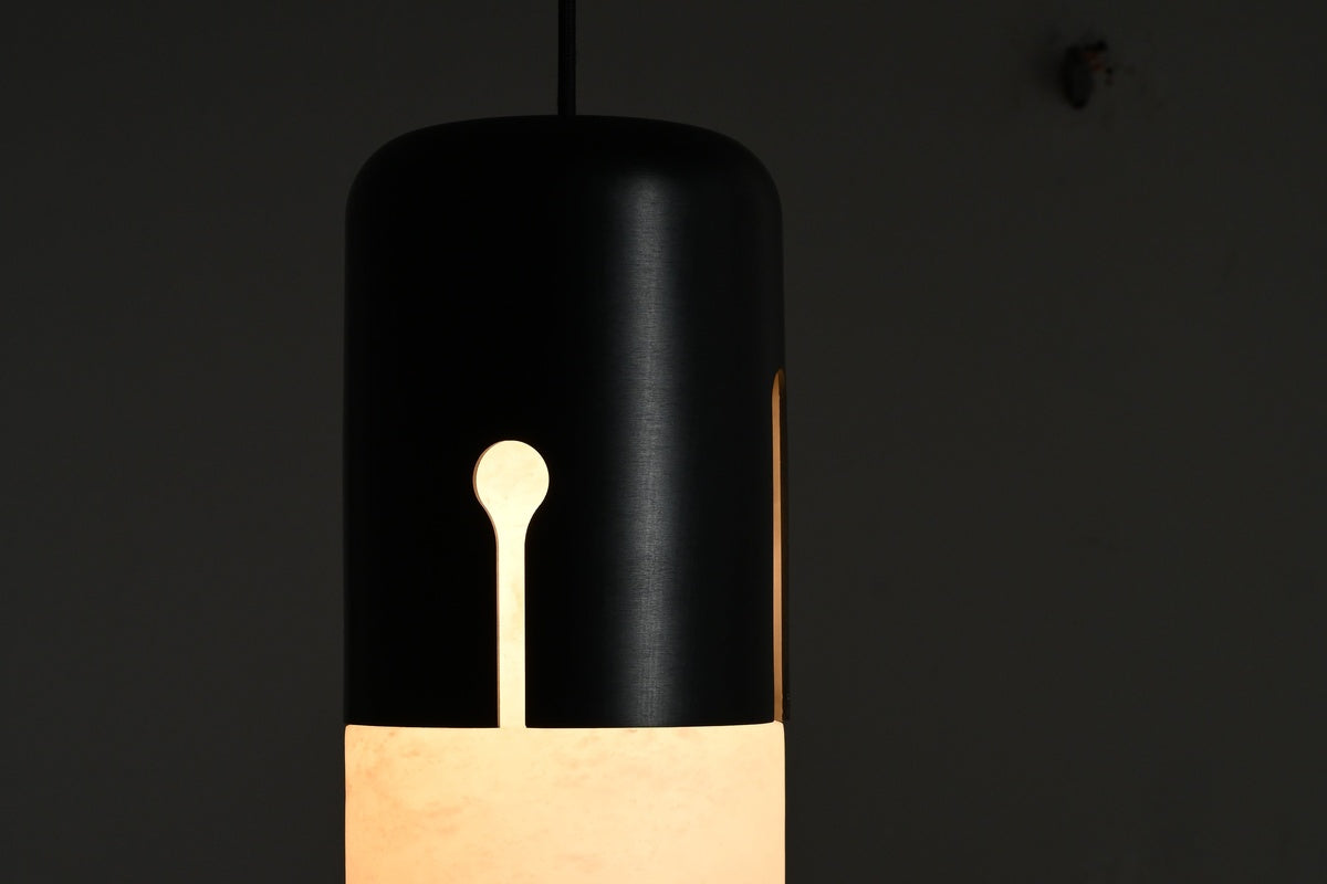 Natural Spanish Alabaster vs Frosted Glass and Resin: The Architectural Material Guide