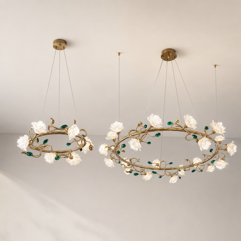 Sylverelle chandelier – product portrait