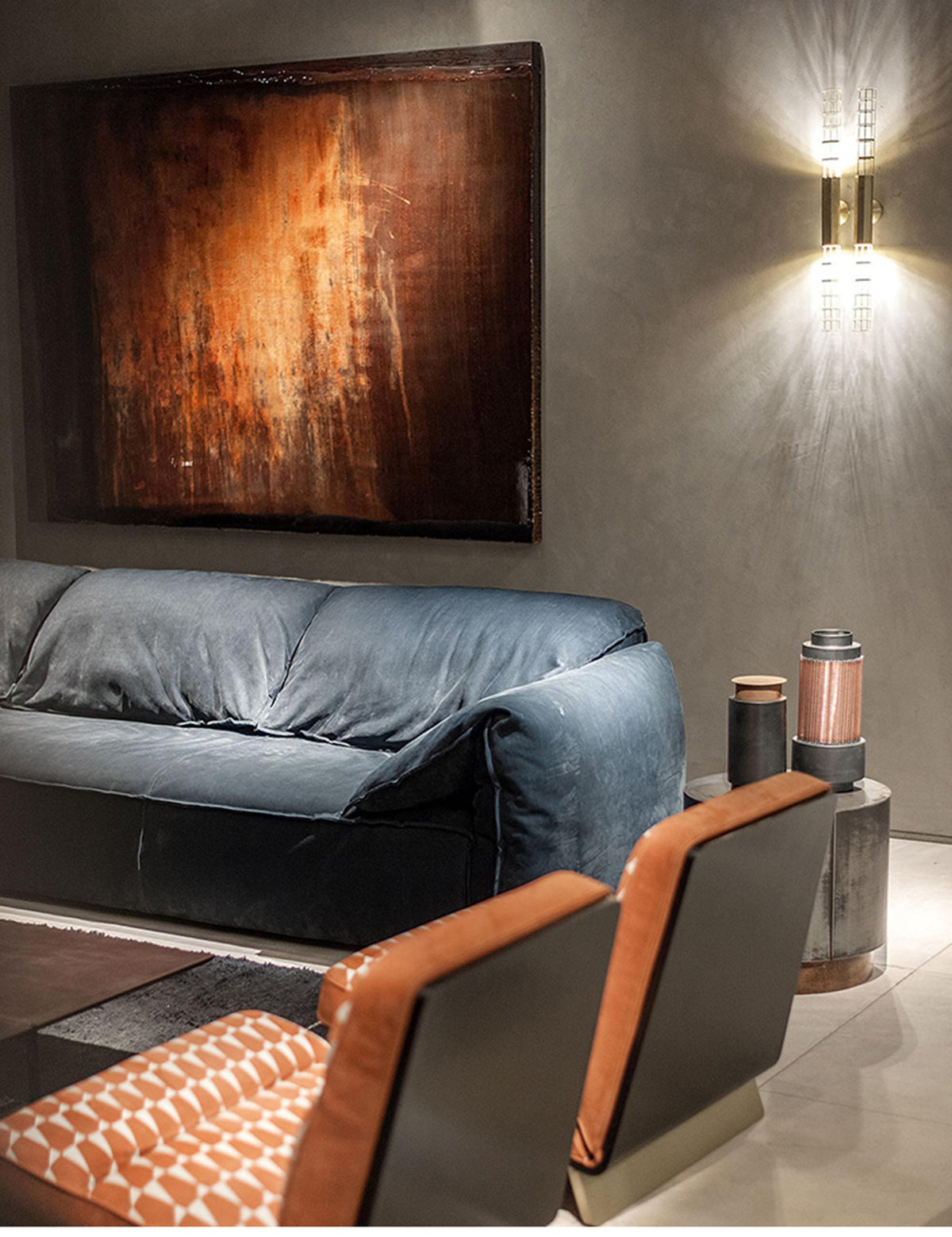 Modern Natural Brass Linear LED Wall Sconce - 01 01-scene-natural-brass-linear-led-wall-sconce-living-room