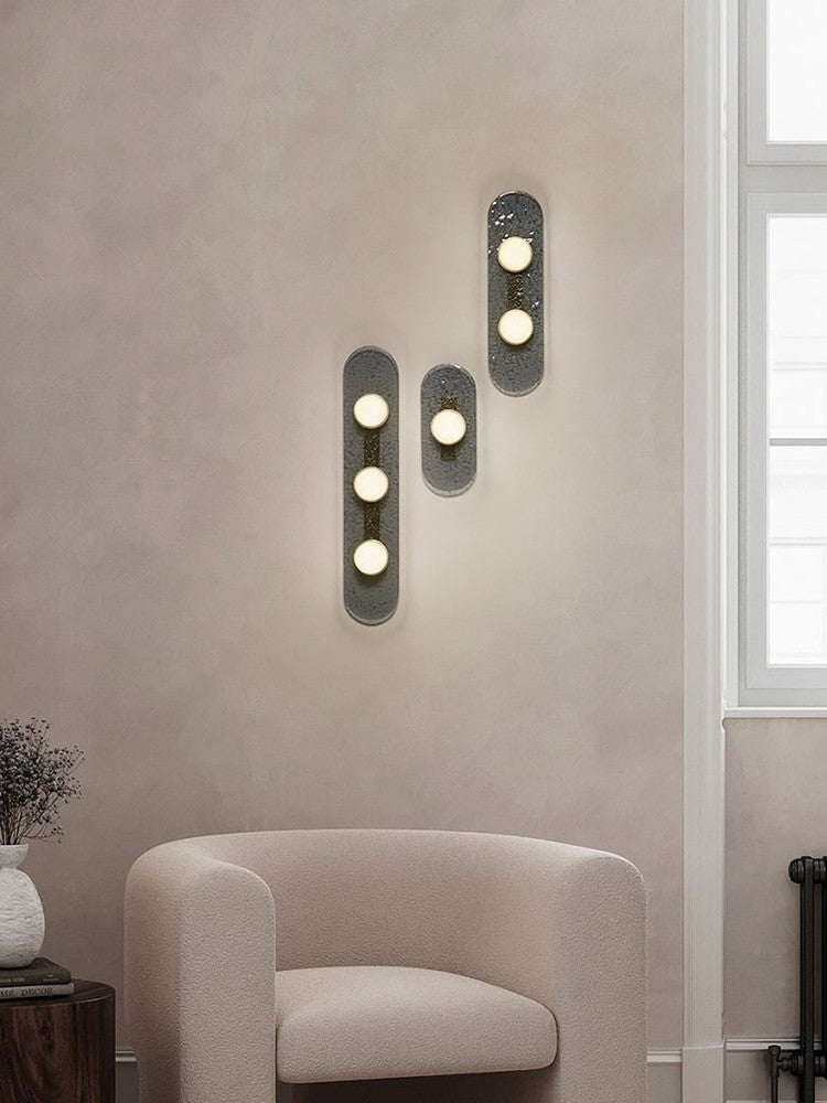 Modern Smoky Glass Linear Wall Sconce - 01 01-scene-smoky-glass-linear-wall-sconce-lounge