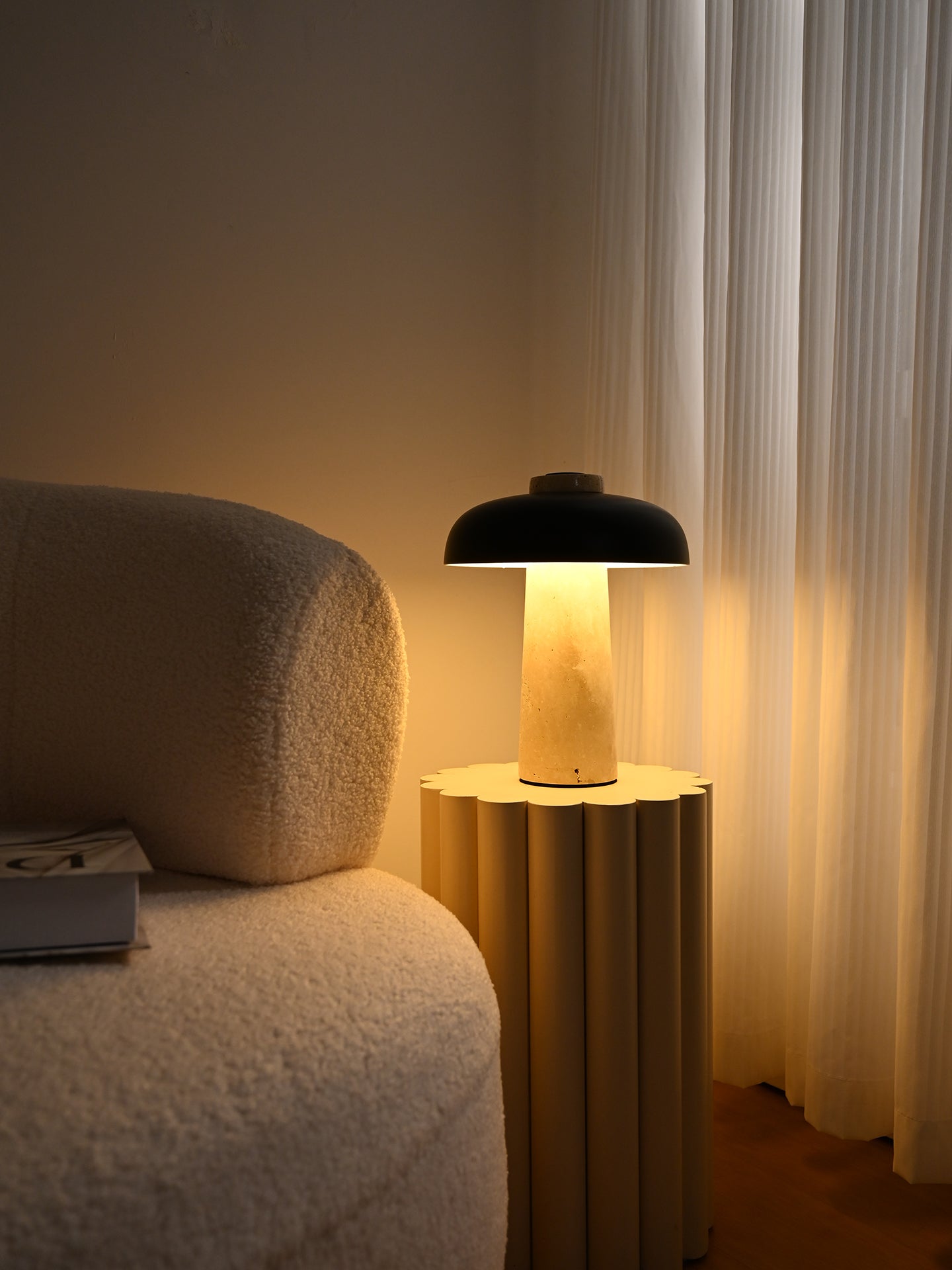 Modern Black Marble LED Table Lamp - 12 01-source-night-side-table