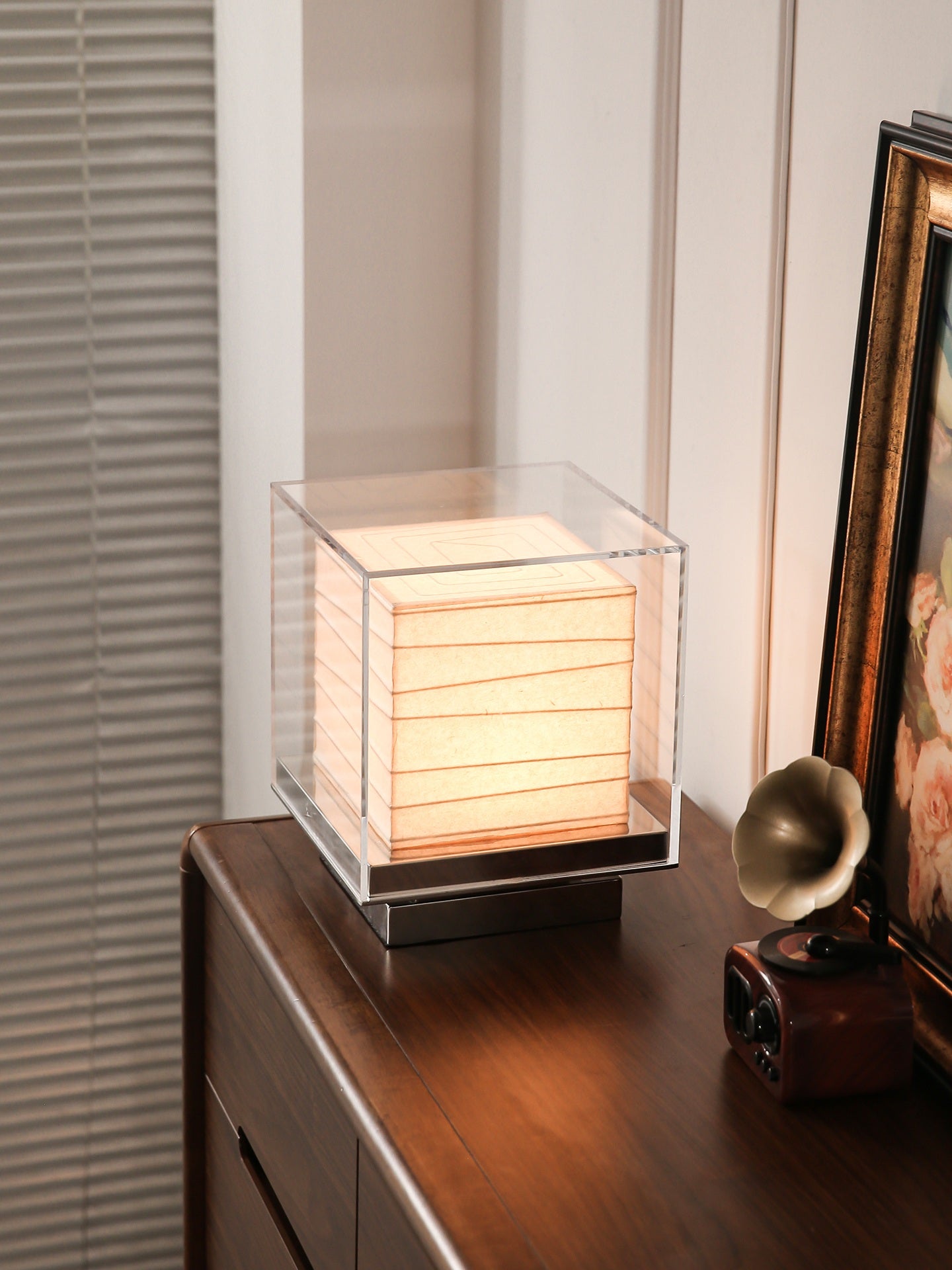 Modern Square Glass Table Lamp - 02 01-source-scene-1