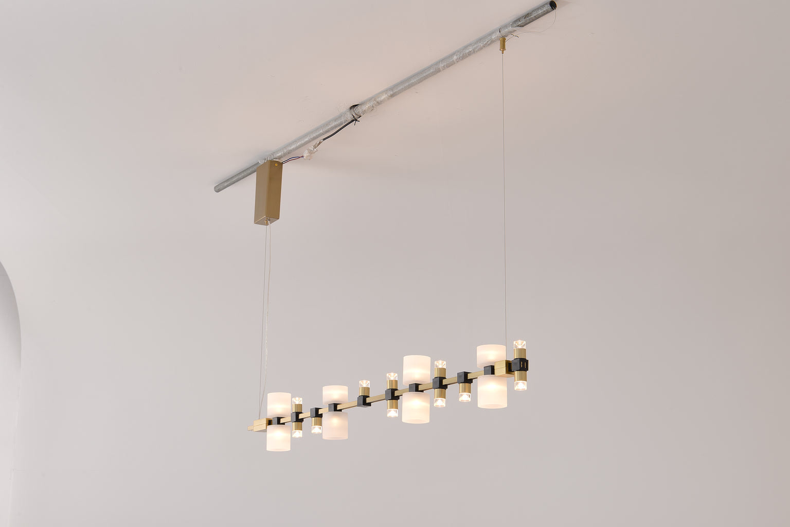 High-resolution real view of the Royal linear pendant frosted and clear diffuser sequence