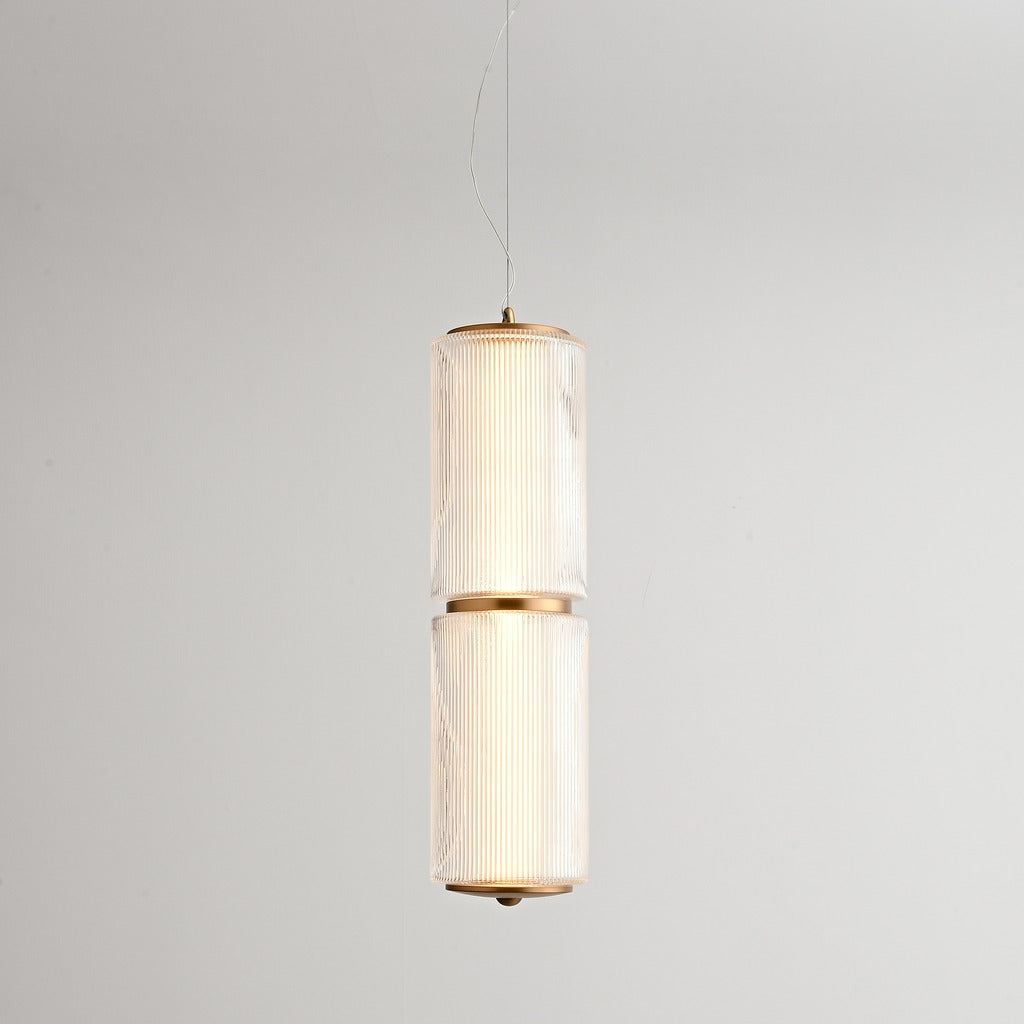 Modern Vertical Multi-Head Wall Sconce - 06 02-real-square-9-13--122