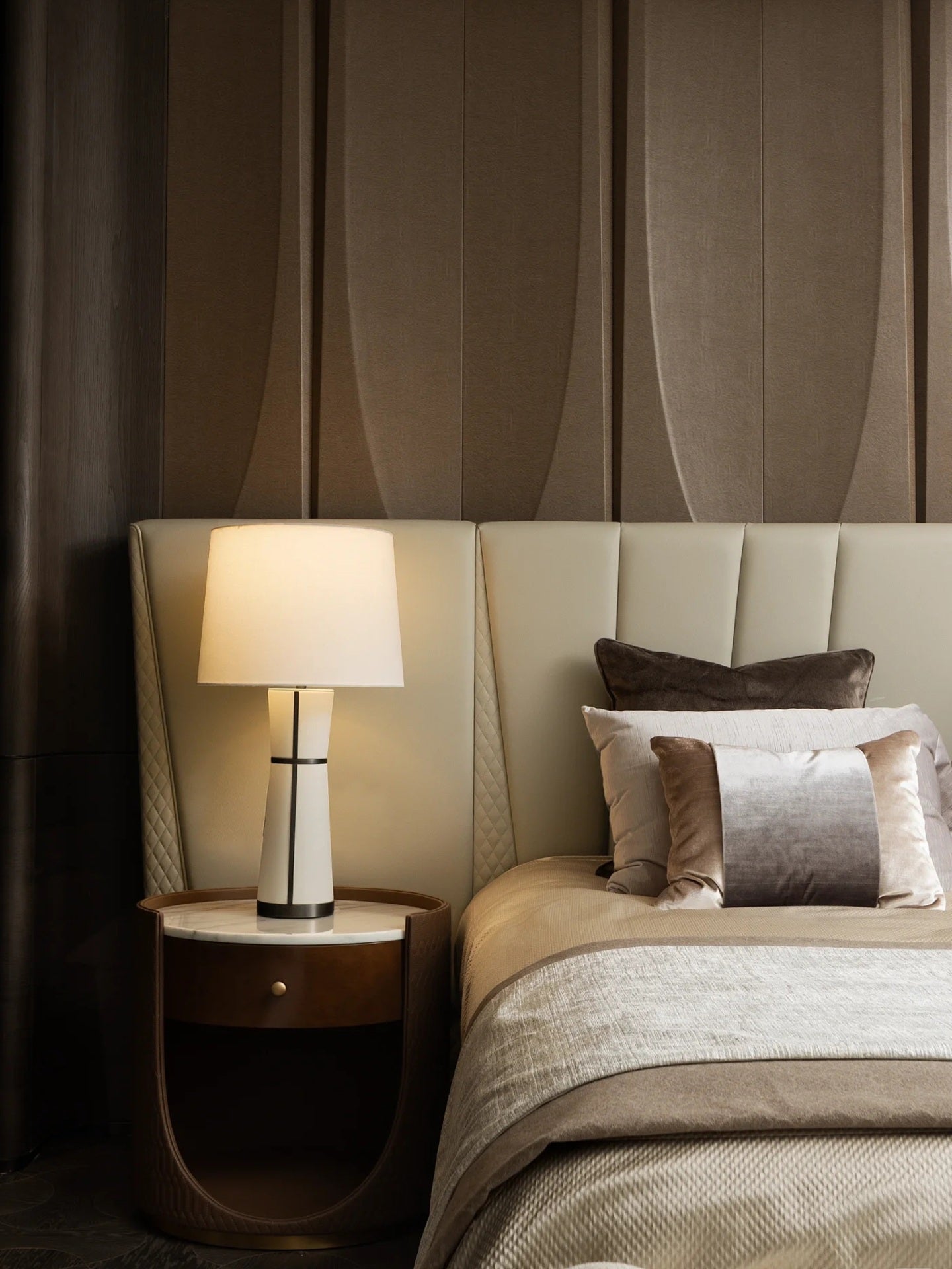 Modern Tapered Fabric Shade Table and Floor Lamp - 03 02-source-scene-2