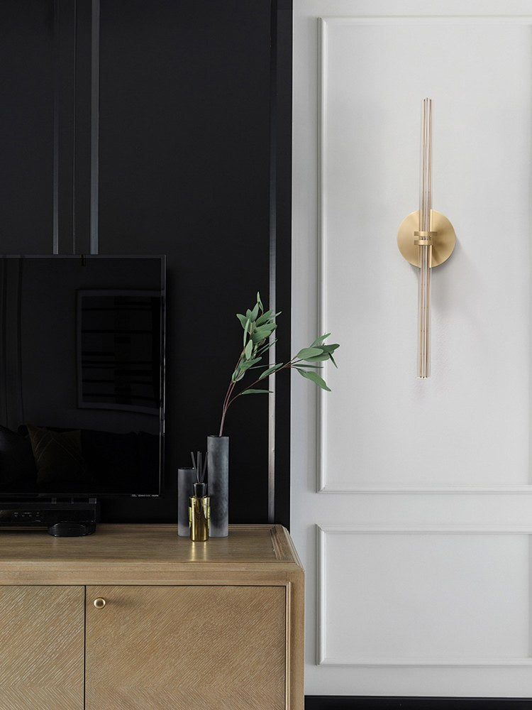 Modern Crystal Glass Linear Wall Sconce in Natural Brass - 03 03-scene-crystal-glass-linear-wall-sconce-bedroom