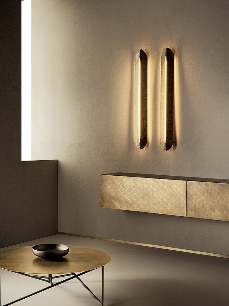 Modern Etched Brass Linear Wall Sconce in Antique Brass - 03 03-scene-etched-antique-brass-linear-wall-sconce-bedroom