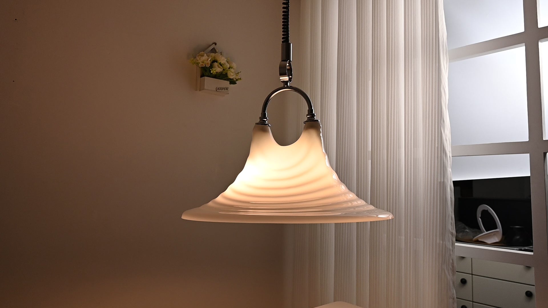 Modern Pleated White Pendant Light - 08 03-source-real-3