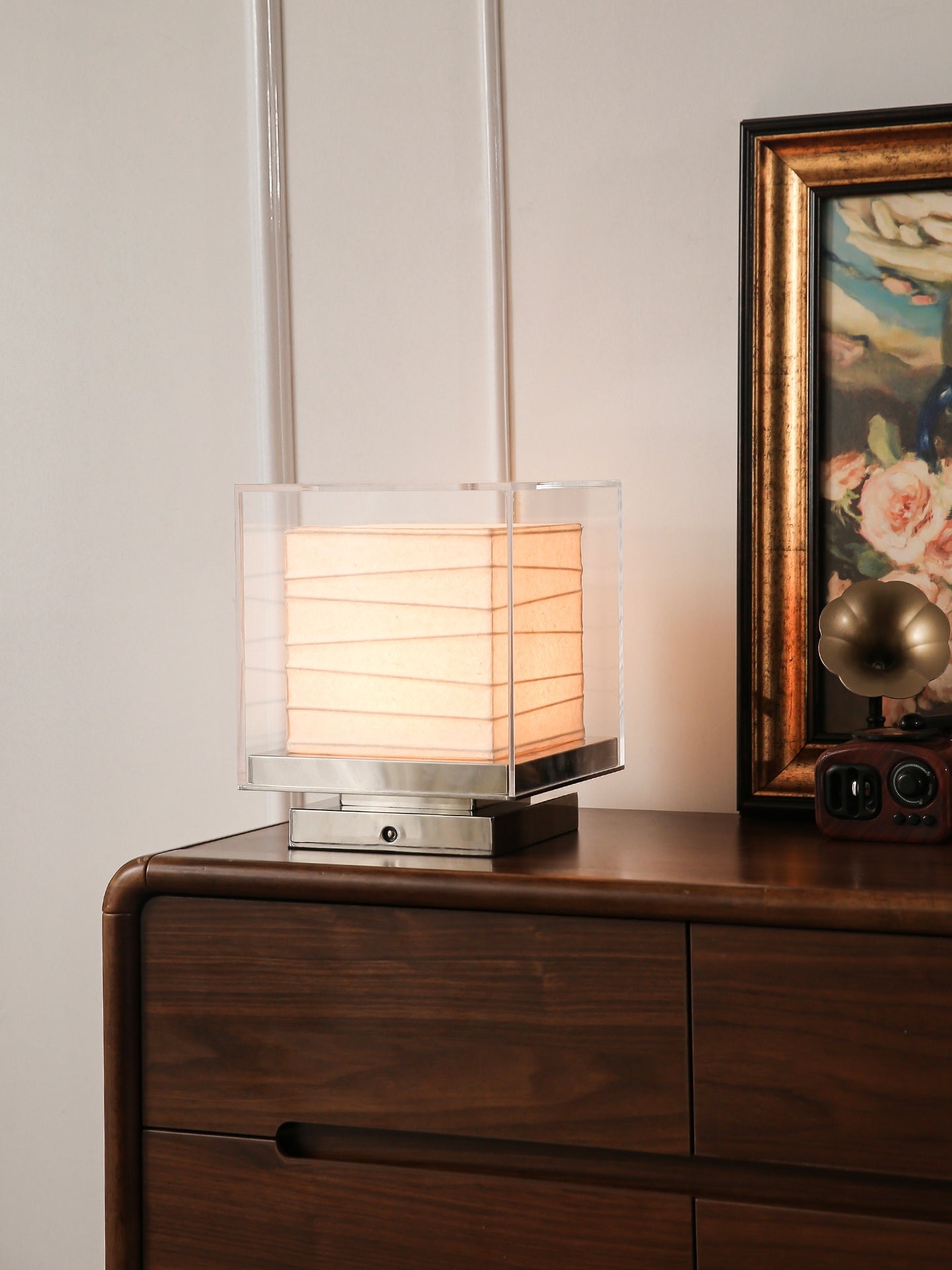 Modern Square Glass Table Lamp - 04 03-source-scene-3