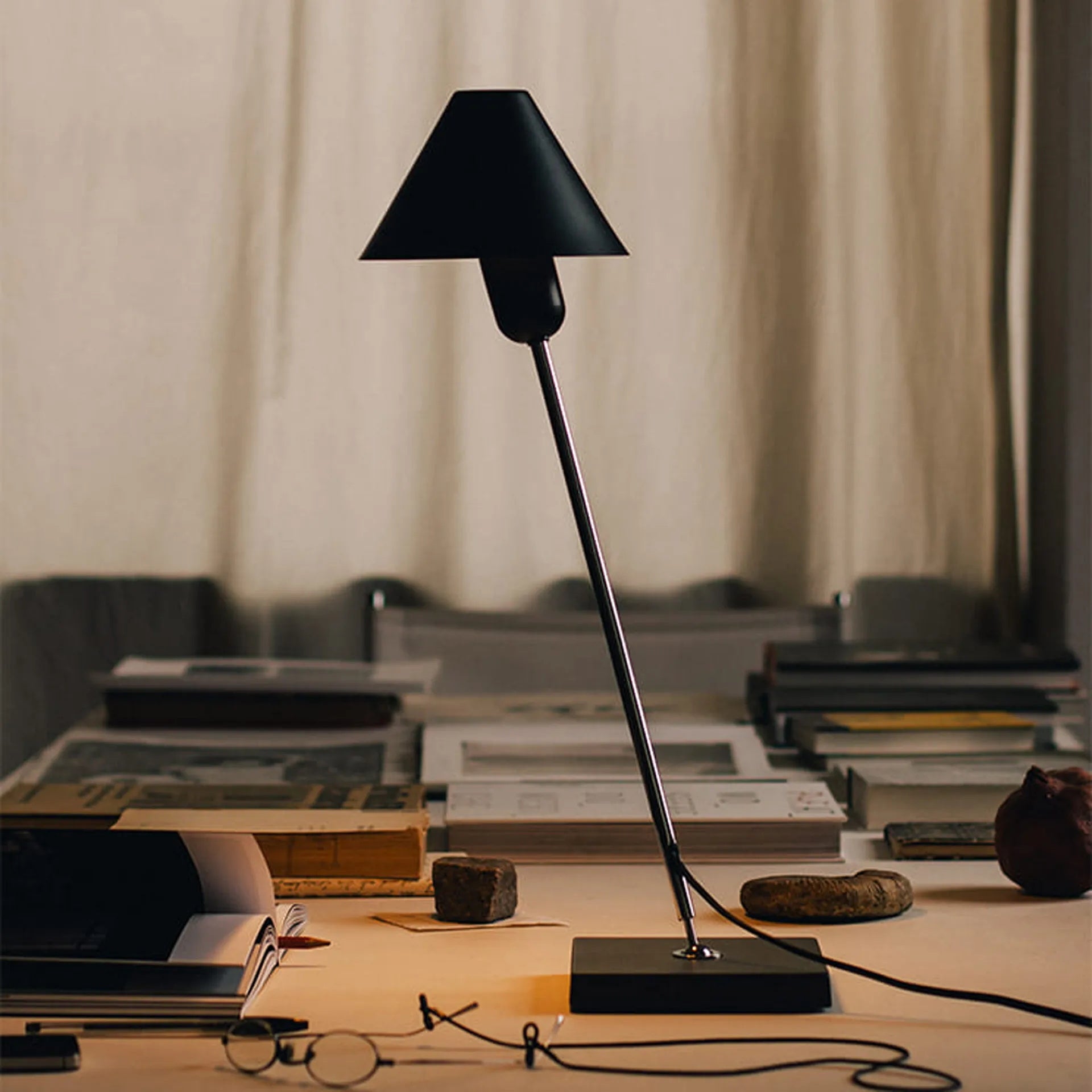 Modern Adjustable Cone Table Lamp - 14 03-source-scene-3
