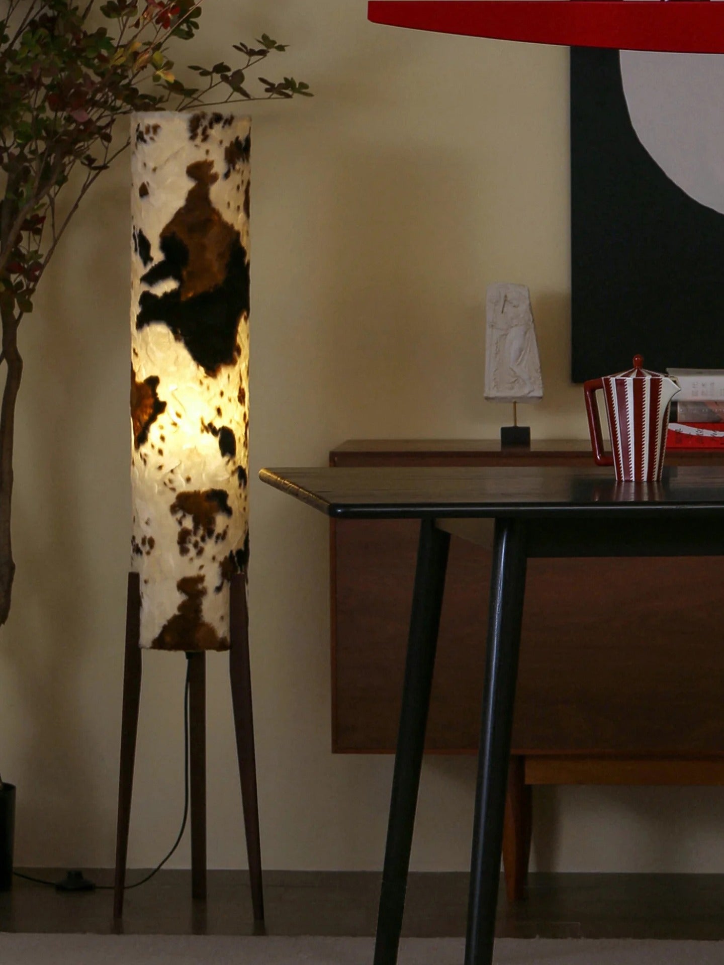 Modern Cowhide Cylinder Floor Lamp - 04 03-source-scene-3