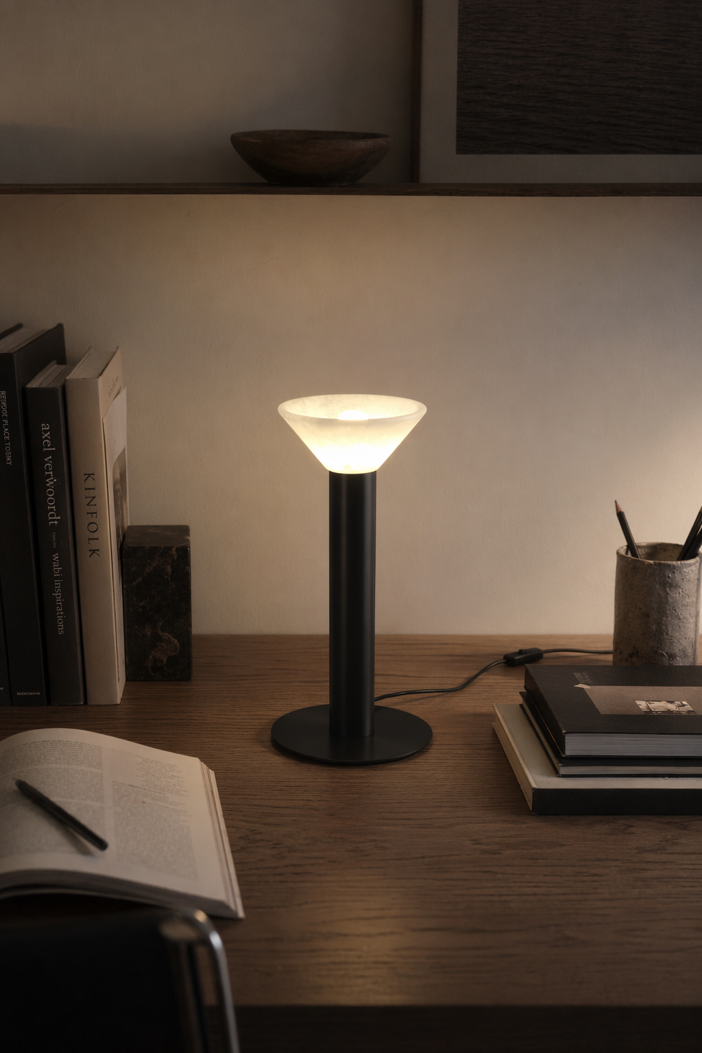 Modern Alabaster Bowl LED Table Lamp - 04 04-reading-desk