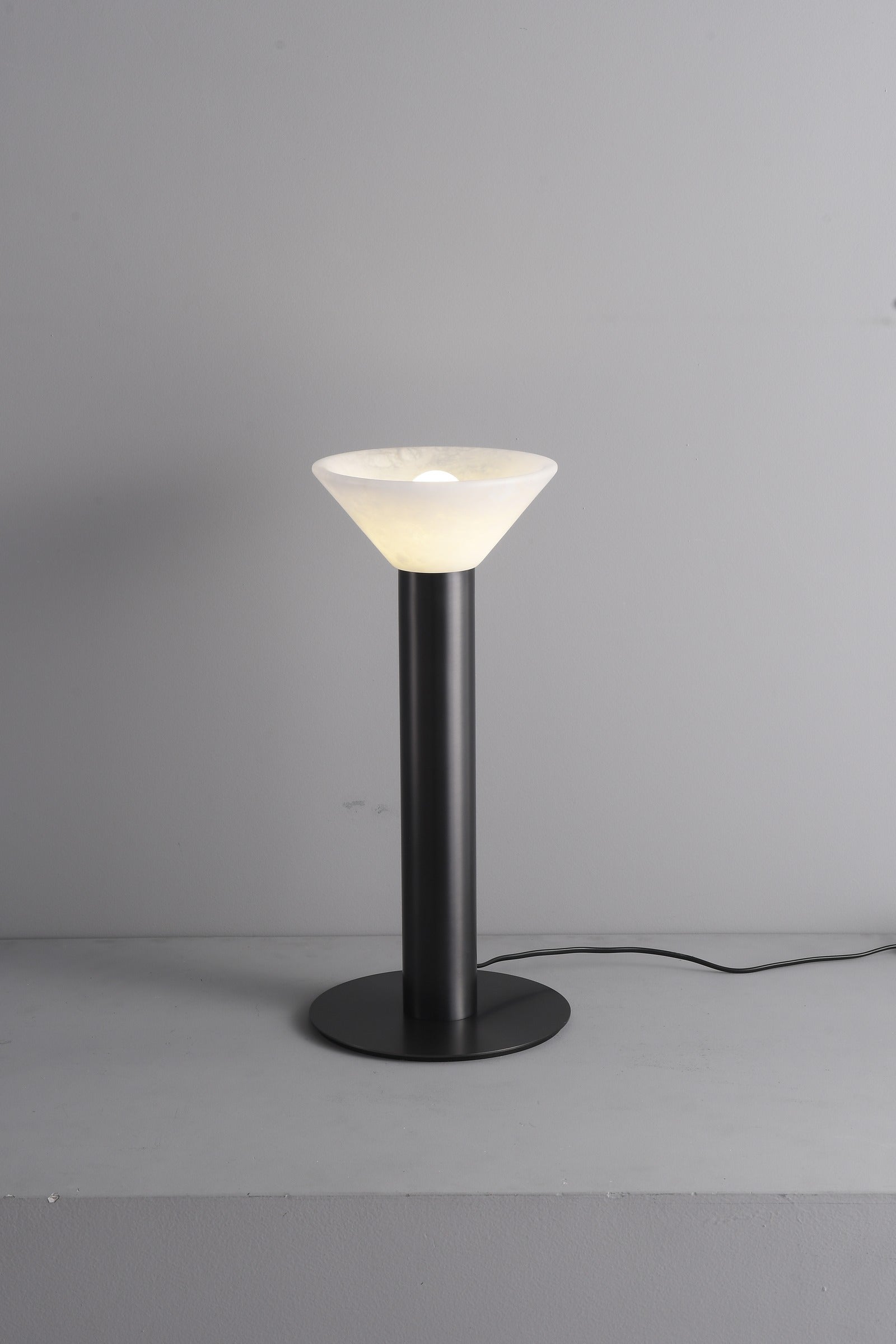 Modern Alabaster Bowl LED Table Lamp - 15 04-real-unlit-black-alabaster-table-lamp