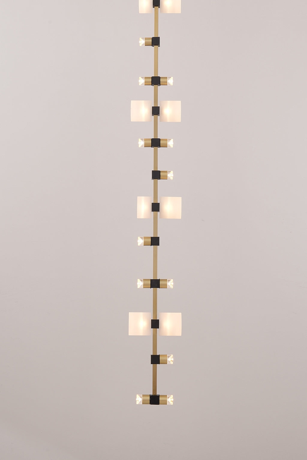 High-resolution real view of the Royal vertical pendant structure with the light switched off
