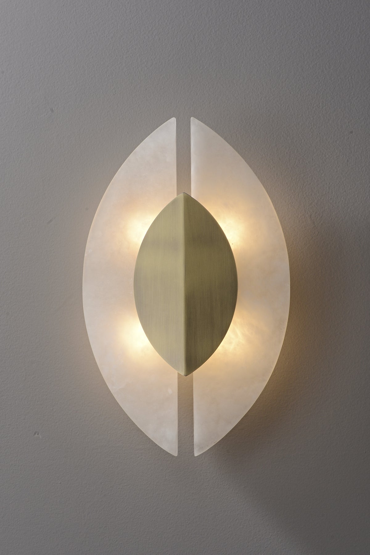 Modern Alabaster Leaf Wall Sconce in Antique Brass - 05 05-real-glow-front