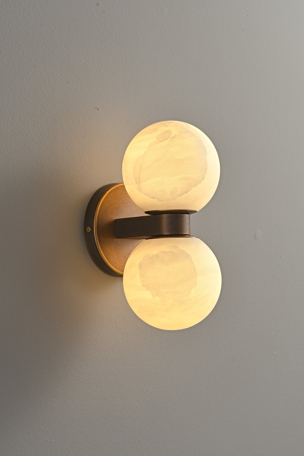Modern Spanish Alabaster Double Globe Wall Sconce in Antique Brass - 05 05-real-glow-full