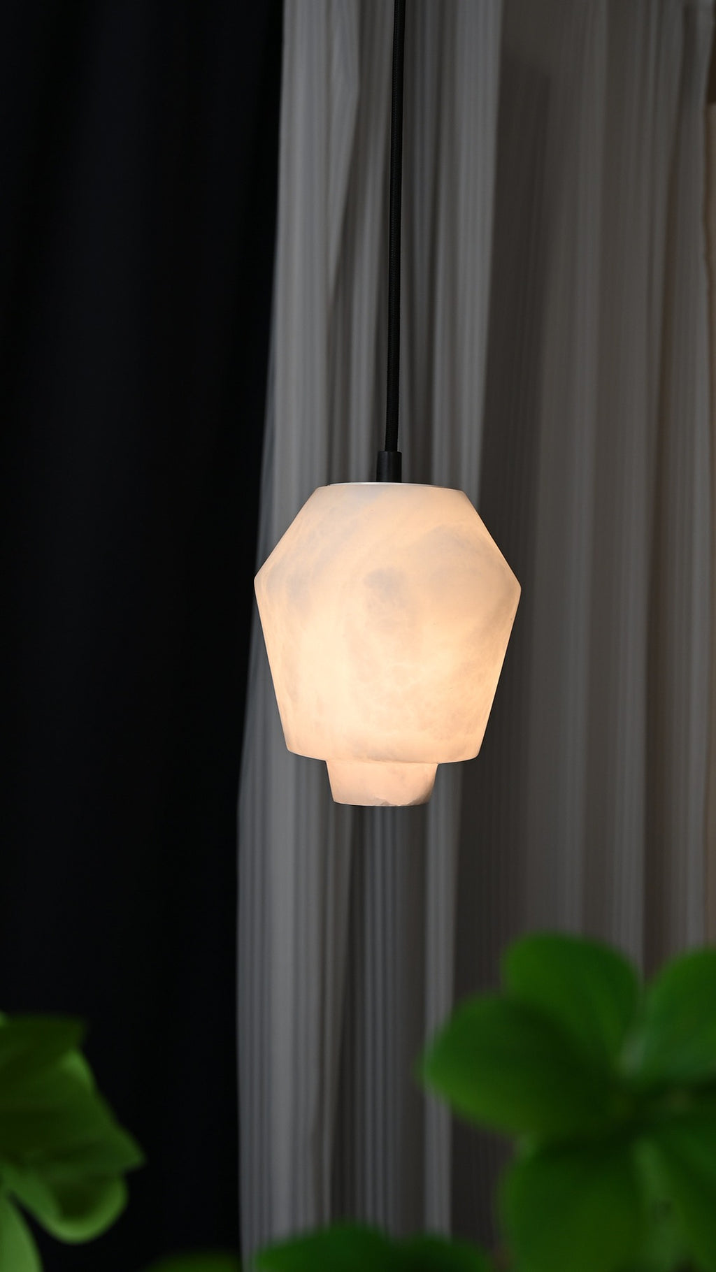 Modern Spanish Alabaster Pendant Light in Snowflake White - 05 real photo 1