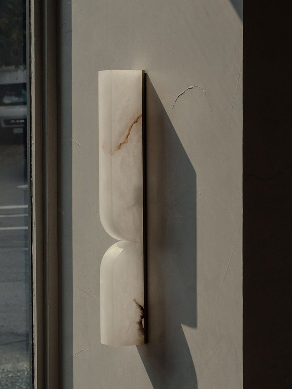 Modern Spanish Alabaster Linear Wall Sconce in Natural Brass - 05 room scene 4