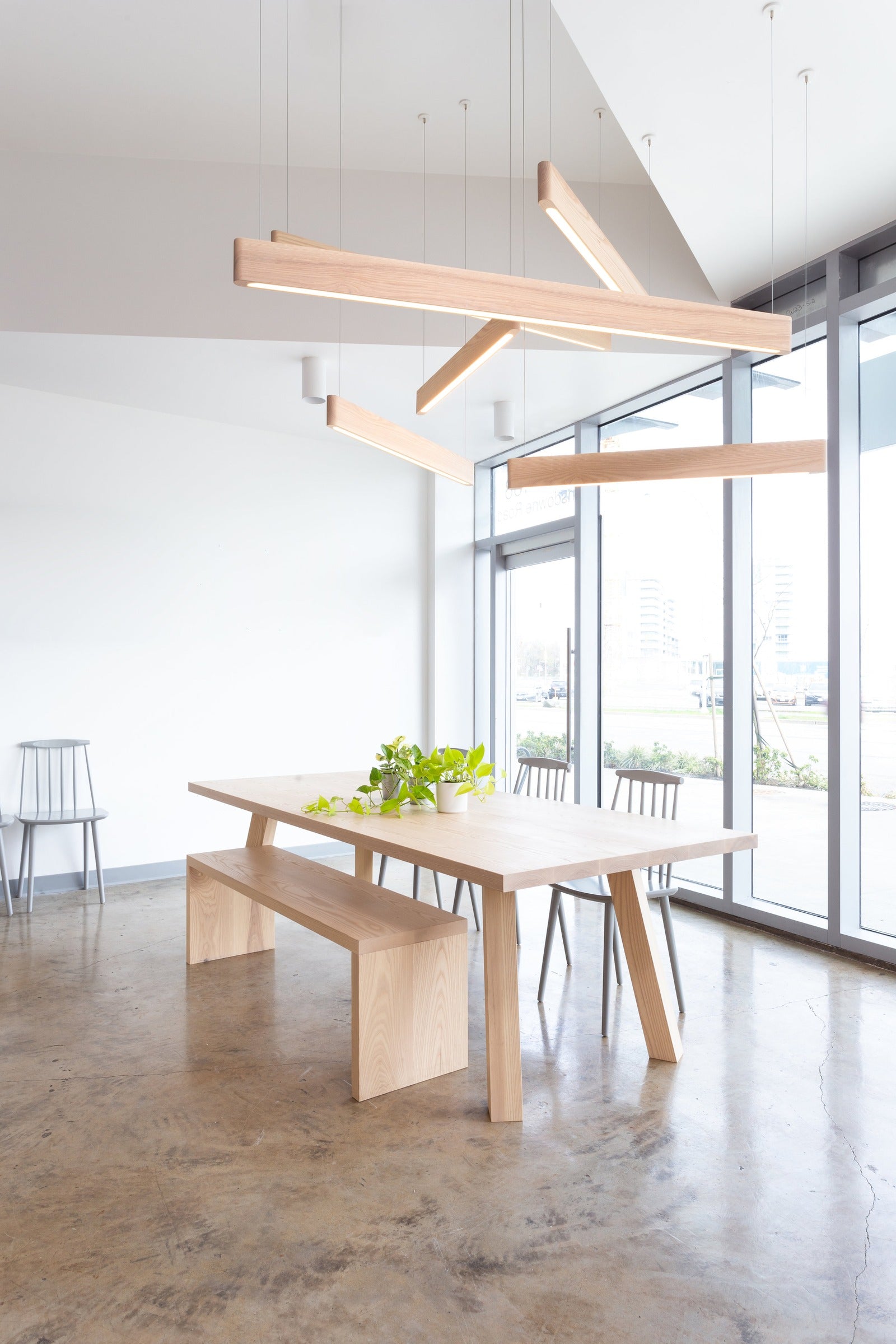 Modern Wood Linear LED Pendant Light - 16 05-source-living-room-linear-pendant-scene