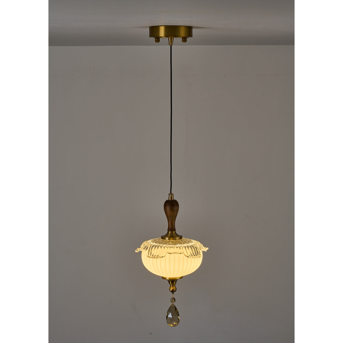 Supplier real photograph of Valloren Pendant B complete front view lit
