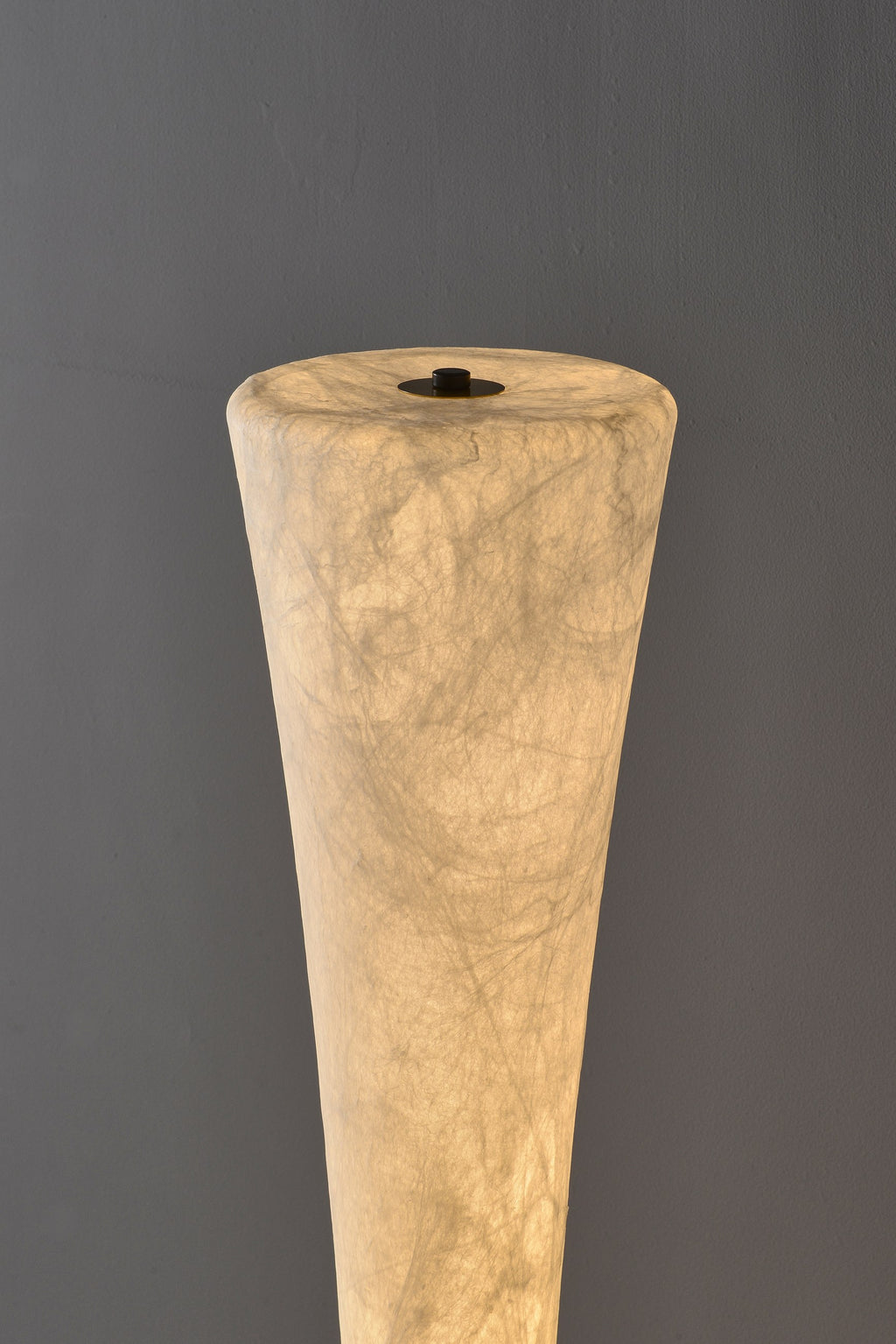 Handmade Mulberry Silk Hourglass Floor Lamp in White - 06 06-detail-silk-hourglass-floor-lamp-top