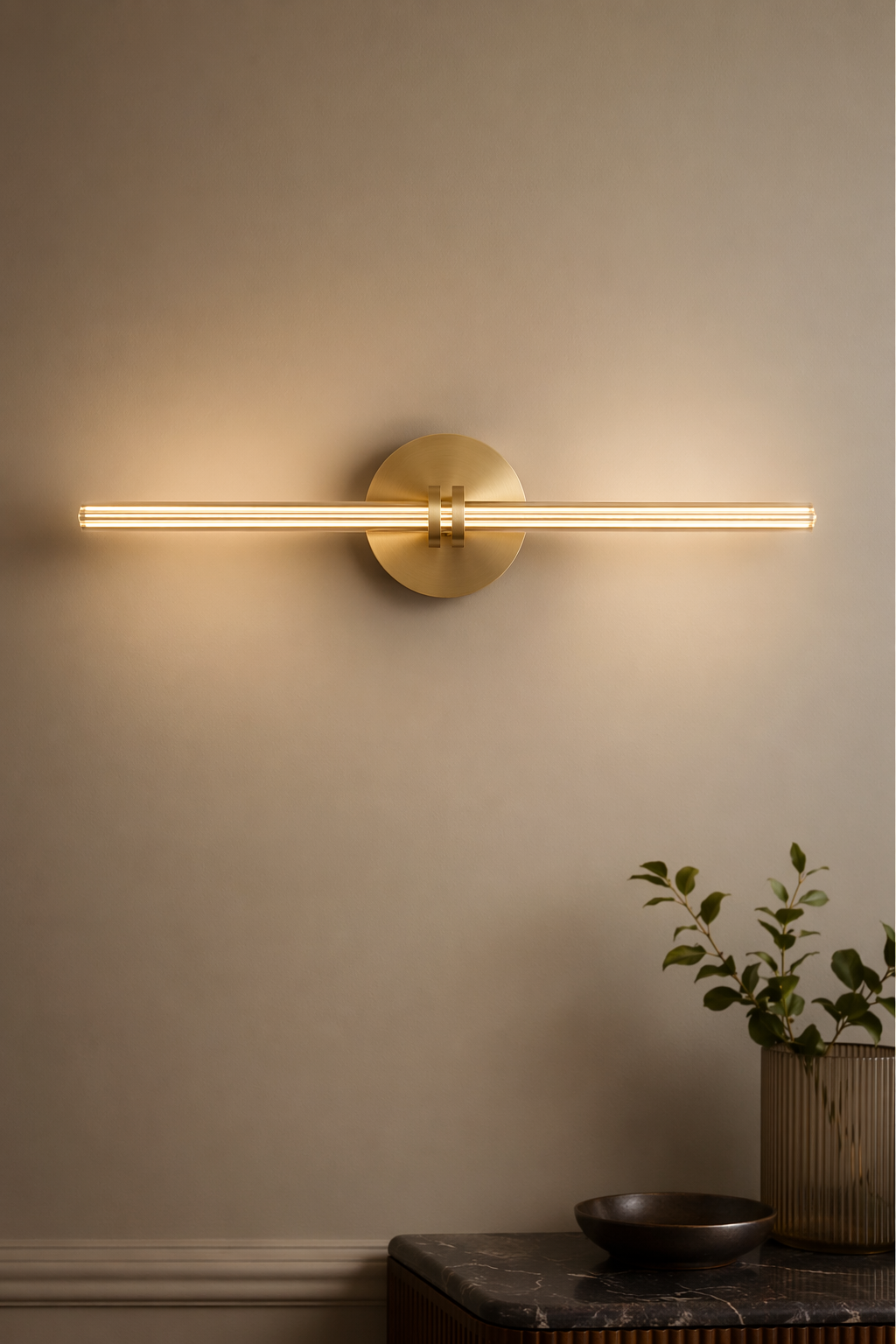 Modern Crystal Glass Linear Wall Sconce in Natural Brass - product image 10