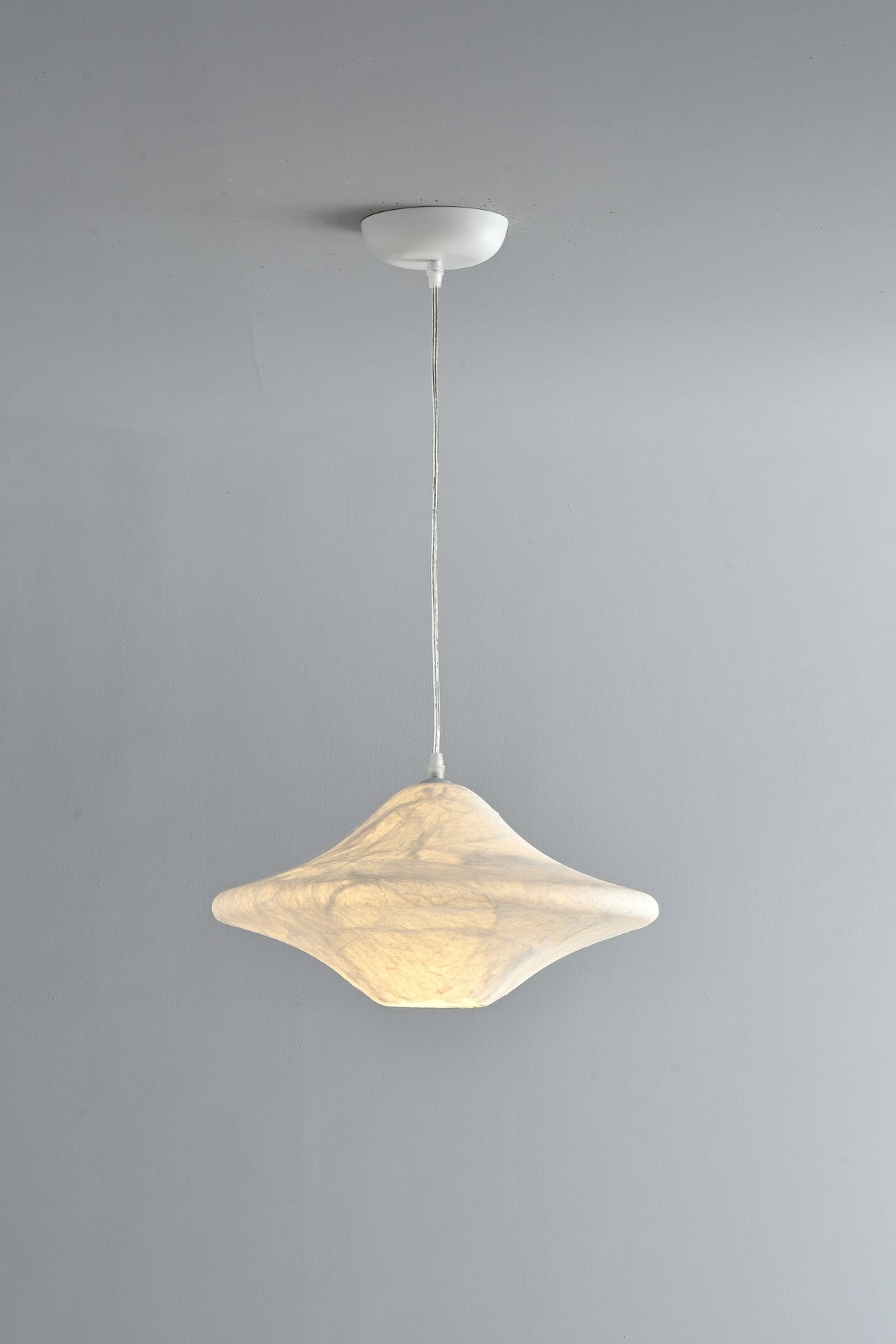 Handmade Mulberry Silk Saucer Pendant Light in White - 06 06-product-real-silk-saucer-pendant-lit-front