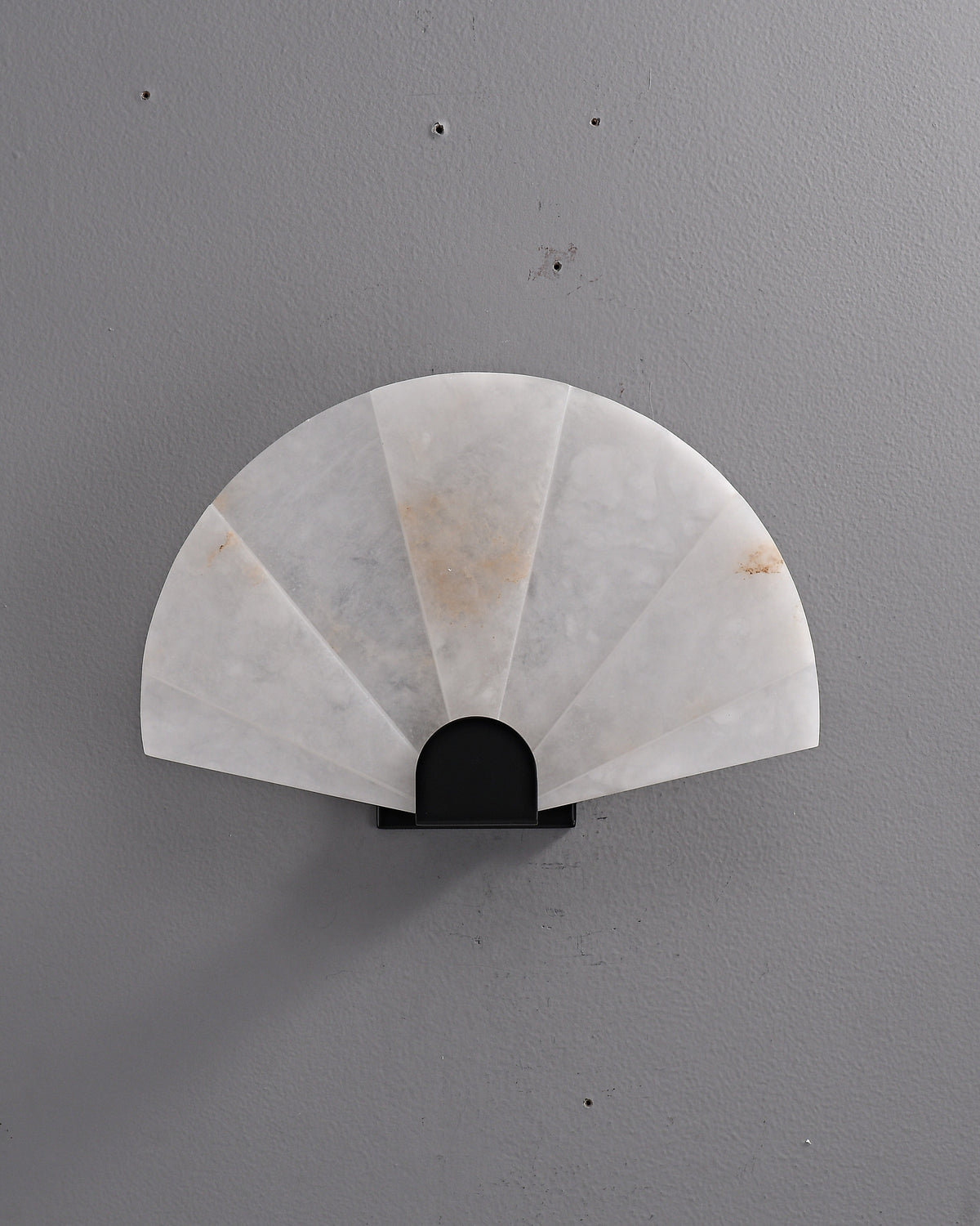 Modern Snowflake Alabaster Fan Wall Sconce in Matte Black - 06 06-real-front-off