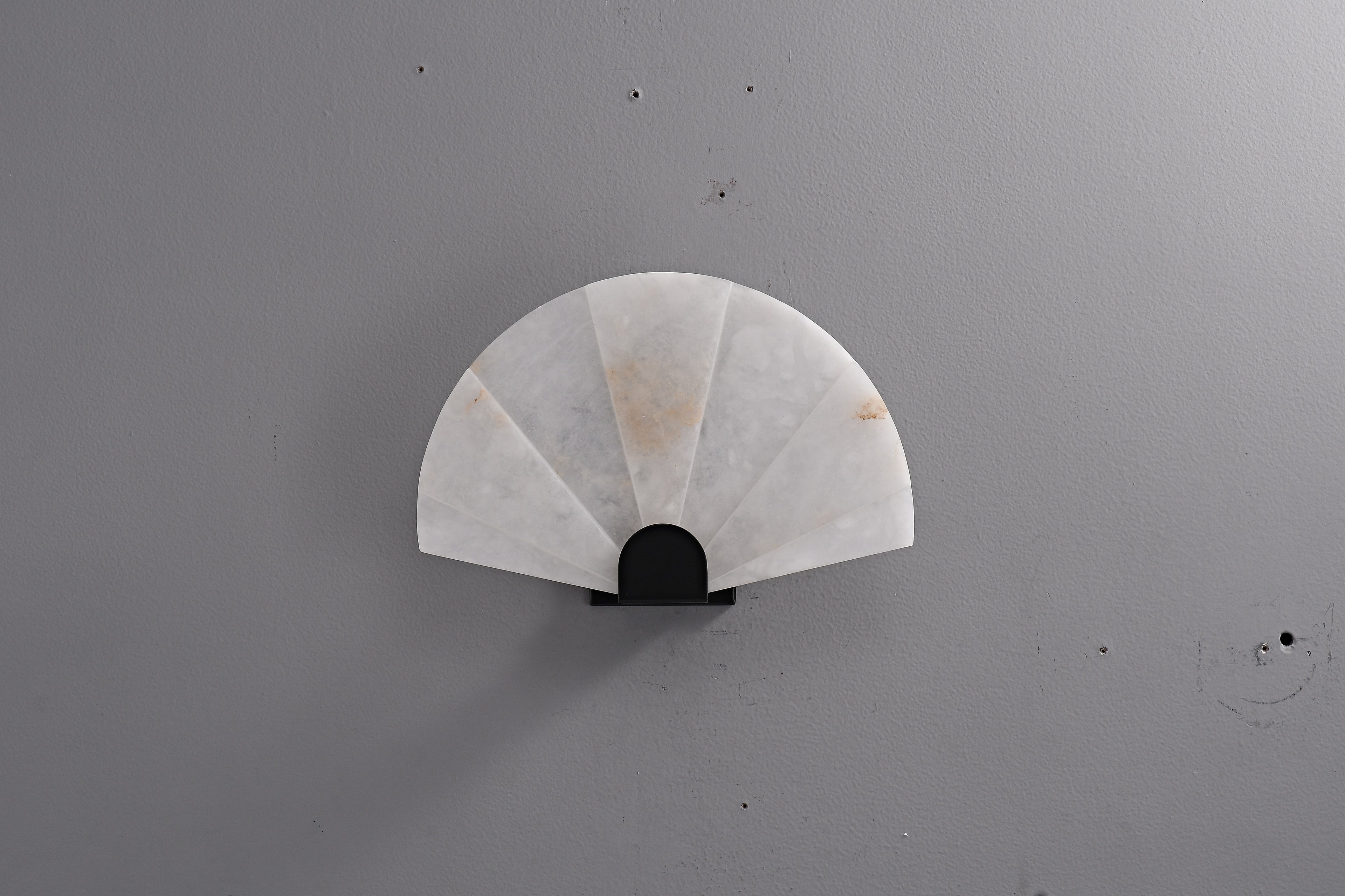 Modern Snowflake Alabaster Fan Wall Sconce in Matte Black - 06 06-real-front-off