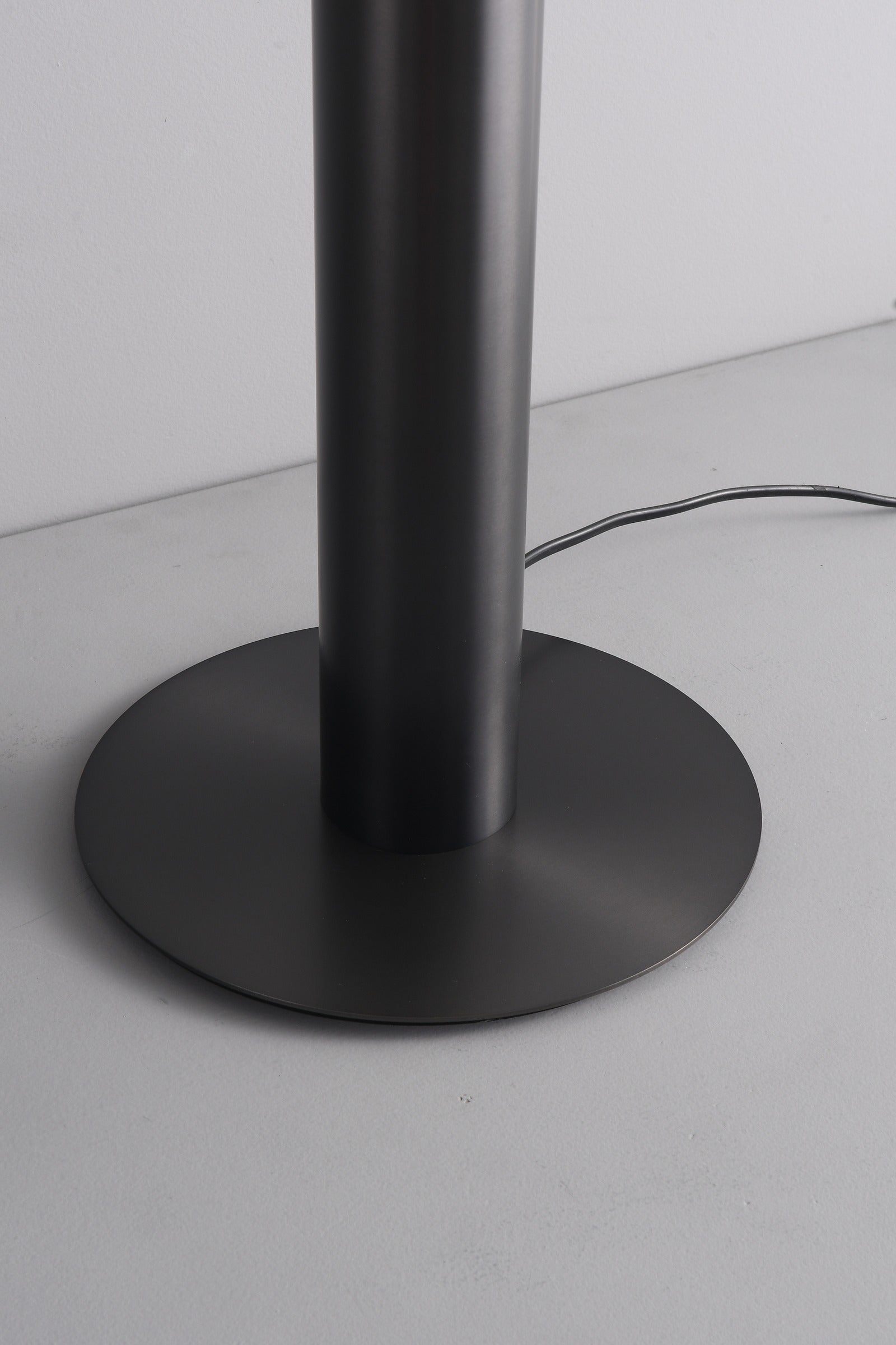 Modern Alabaster Bowl LED Table Lamp - 18 07-real-black-metal-base-detail