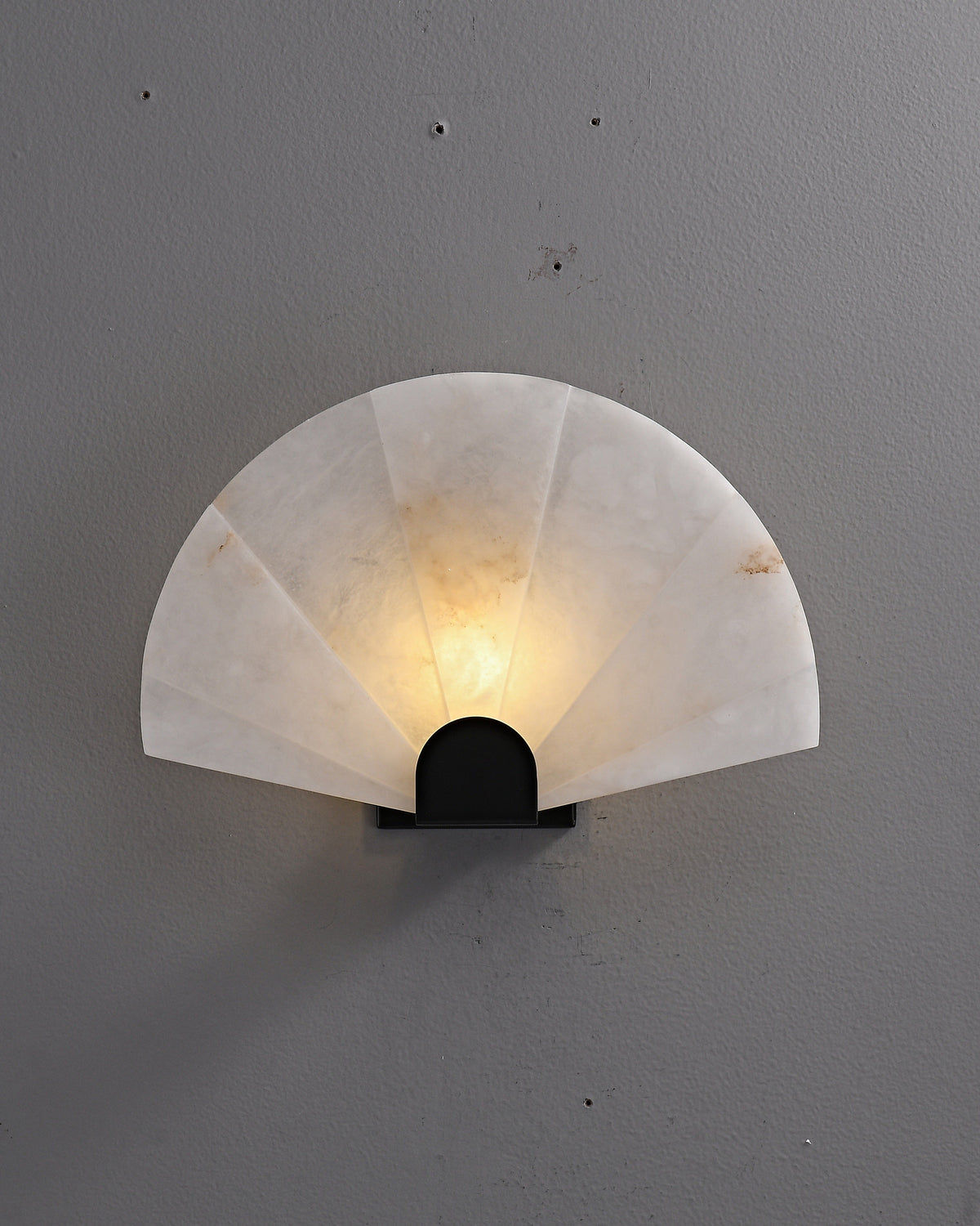 Modern Snowflake Alabaster Fan Wall Sconce in Matte Black - 07 07-real-front-lit