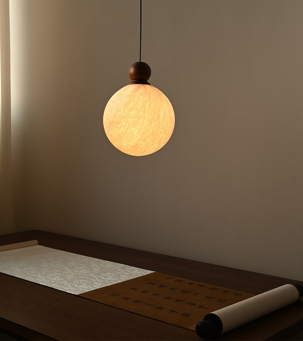 Modern Mulberry Silk Globe Pendant Light in Dark Walnut - 07 07-scene-globe-pendant-corner