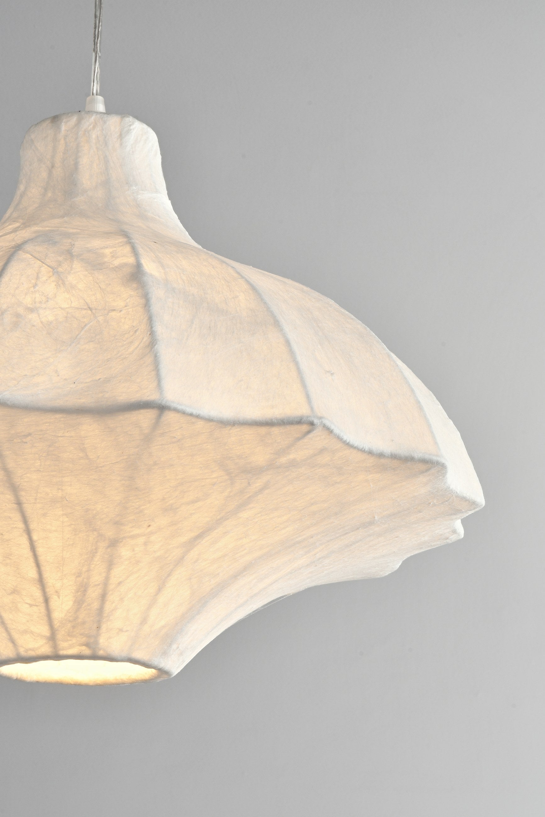 Handmade Mulberry Silk Lotus Pendant Light in White - 08 08-detail-mulberry-silk-lotus-shade