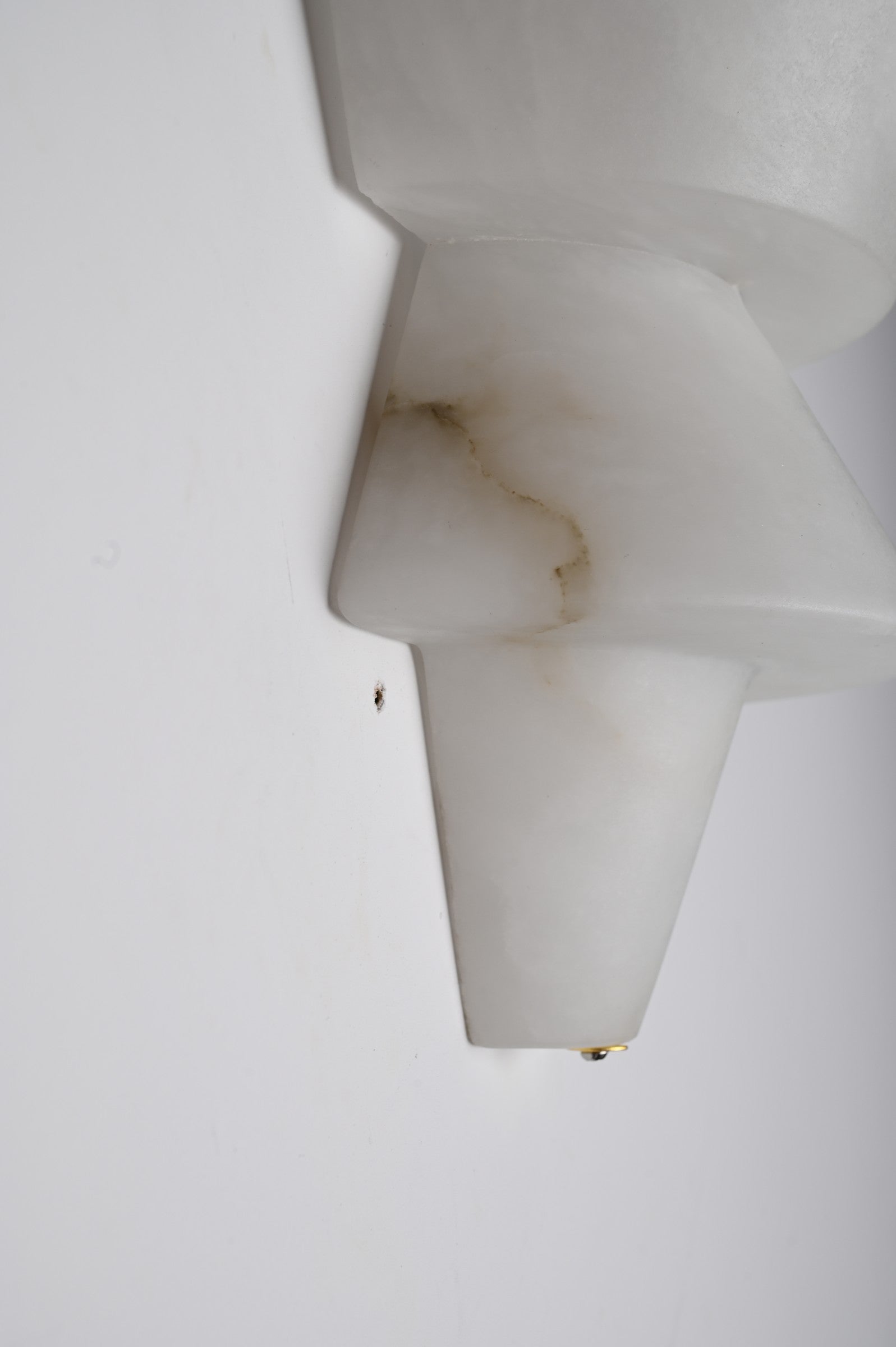 Modern Alabaster Tiered Wall Sconce - 08 08-real-detail-lit