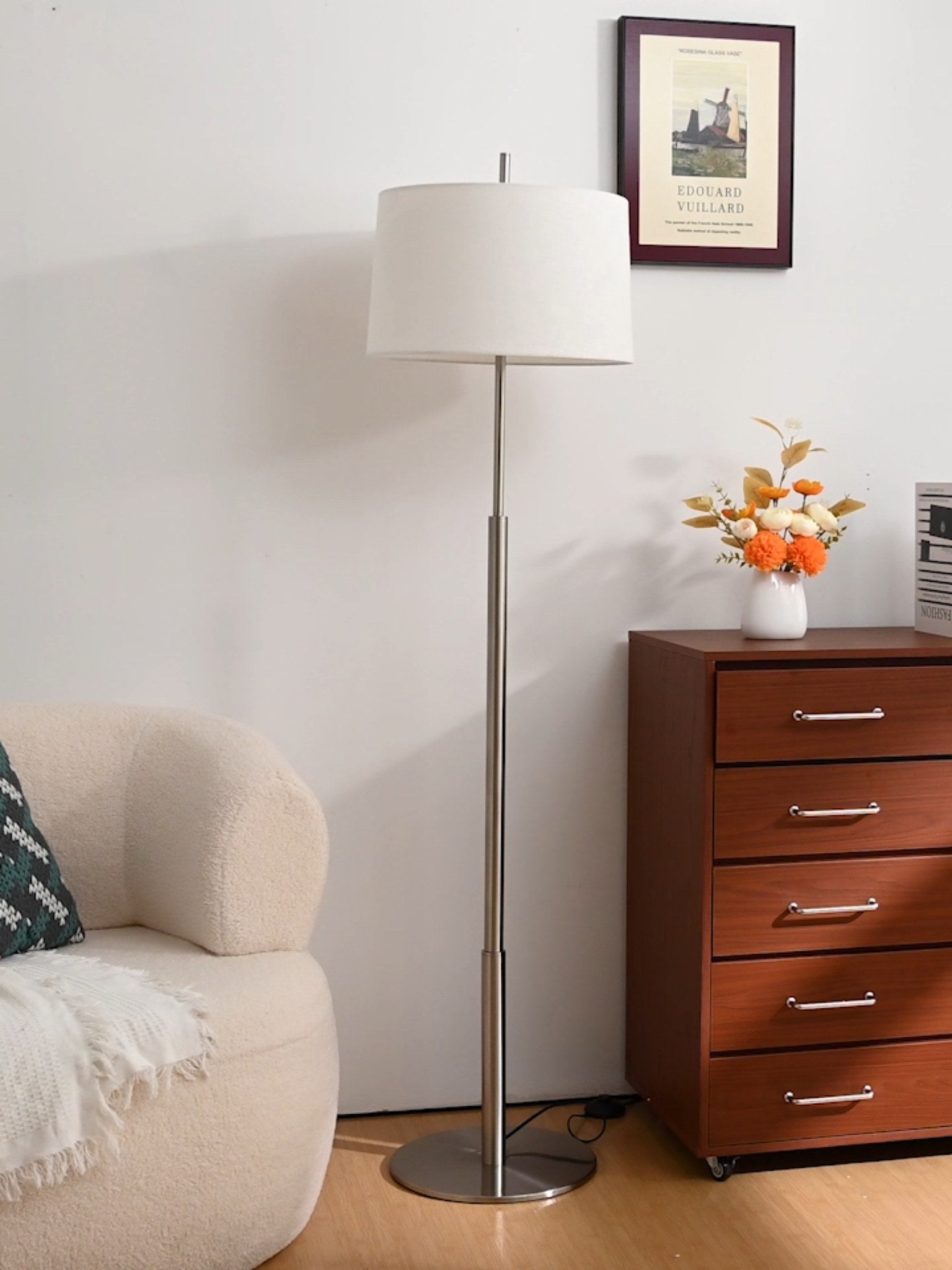 Modern Satin Nickel Off-White Fabric Lamp - 08 08-real-shot-satin-nickel-off-white-lamp-detail