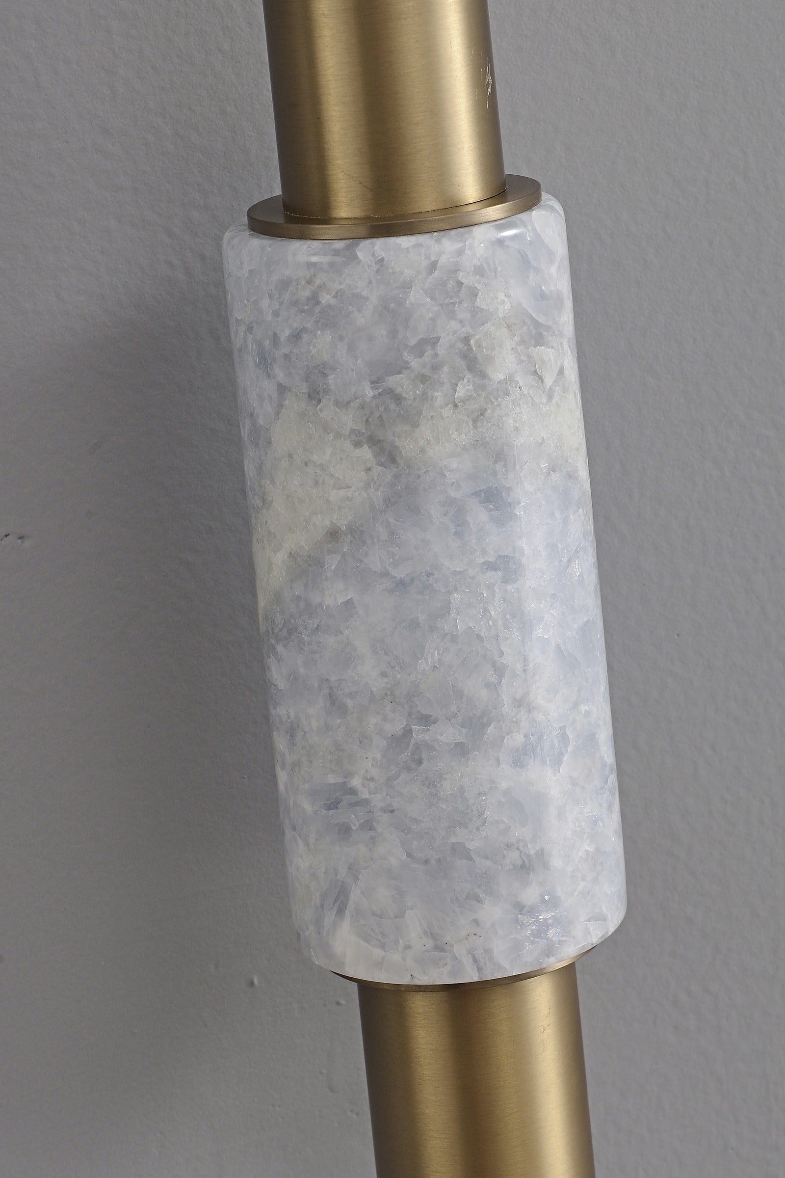 Modern Crystal Cylinder Pendant Light - 20 09-real-detail-5