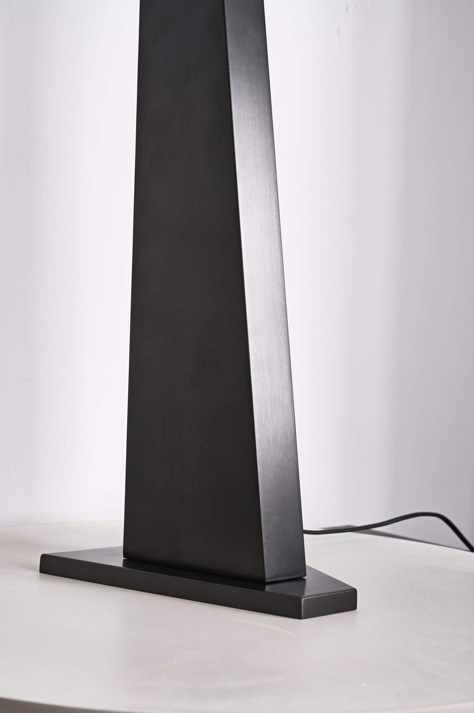 Modern Tapered Globe Table Lamp - 09 09-real-shot-tapered-globe-table-lamp-base-detail