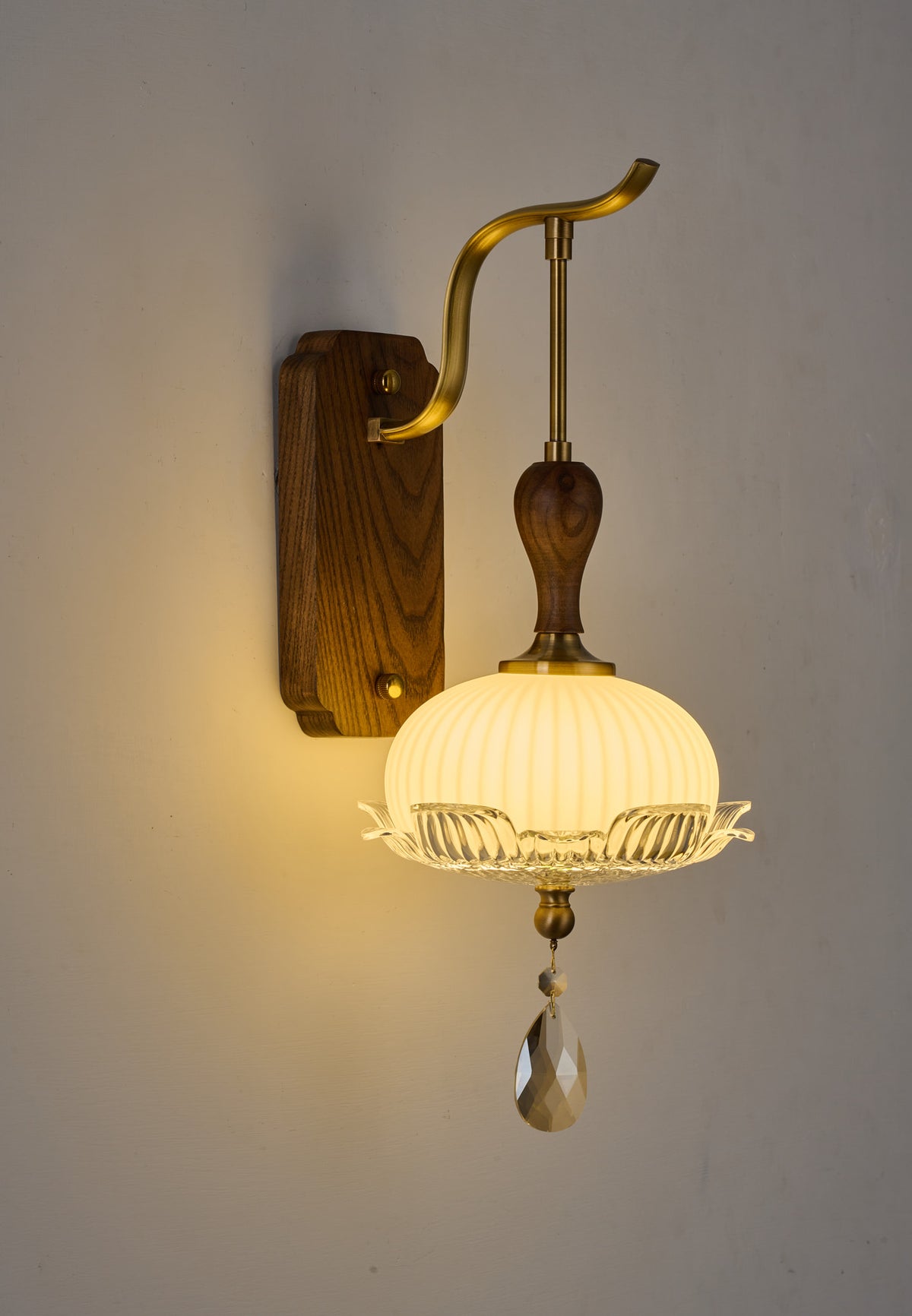 Complete supplier real photograph of the Virdelune shallow fluted bowl wall sconce, A1 configuration, alternate view 1