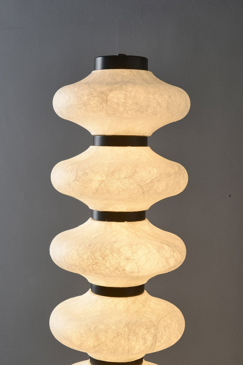 Modern Mulberry Silk Stacked Floor Lamp in Matte Black and White - 10 10-detail-stacked-shade