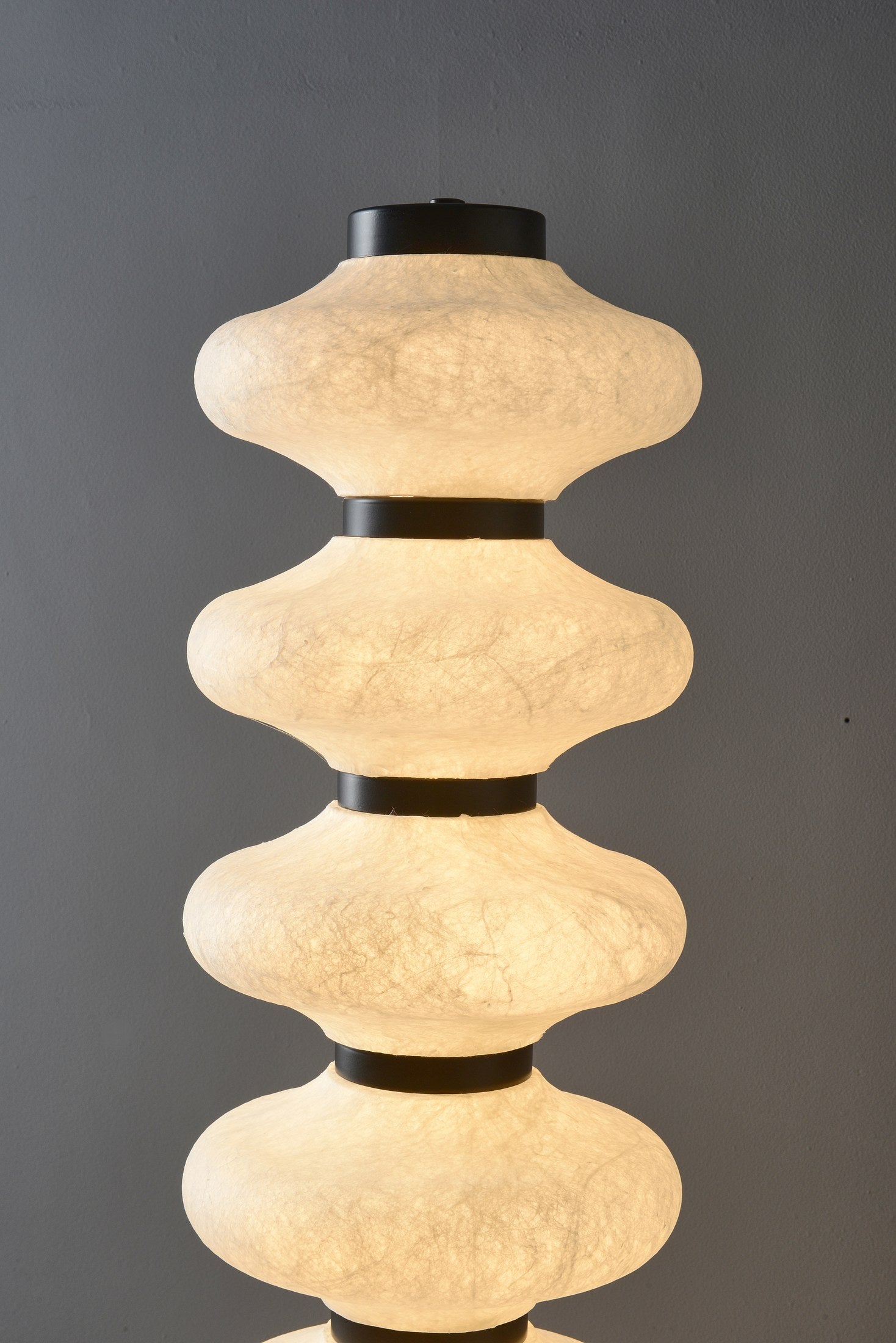 Modern Mulberry Silk Stacked Floor Lamp in Matte Black and White - 10 10-detail-stacked-shade