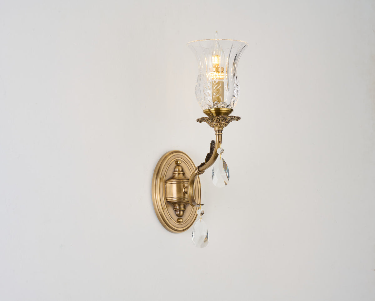 Supplier real close overall view of the complete Vitrelaine one-light wall sconce
