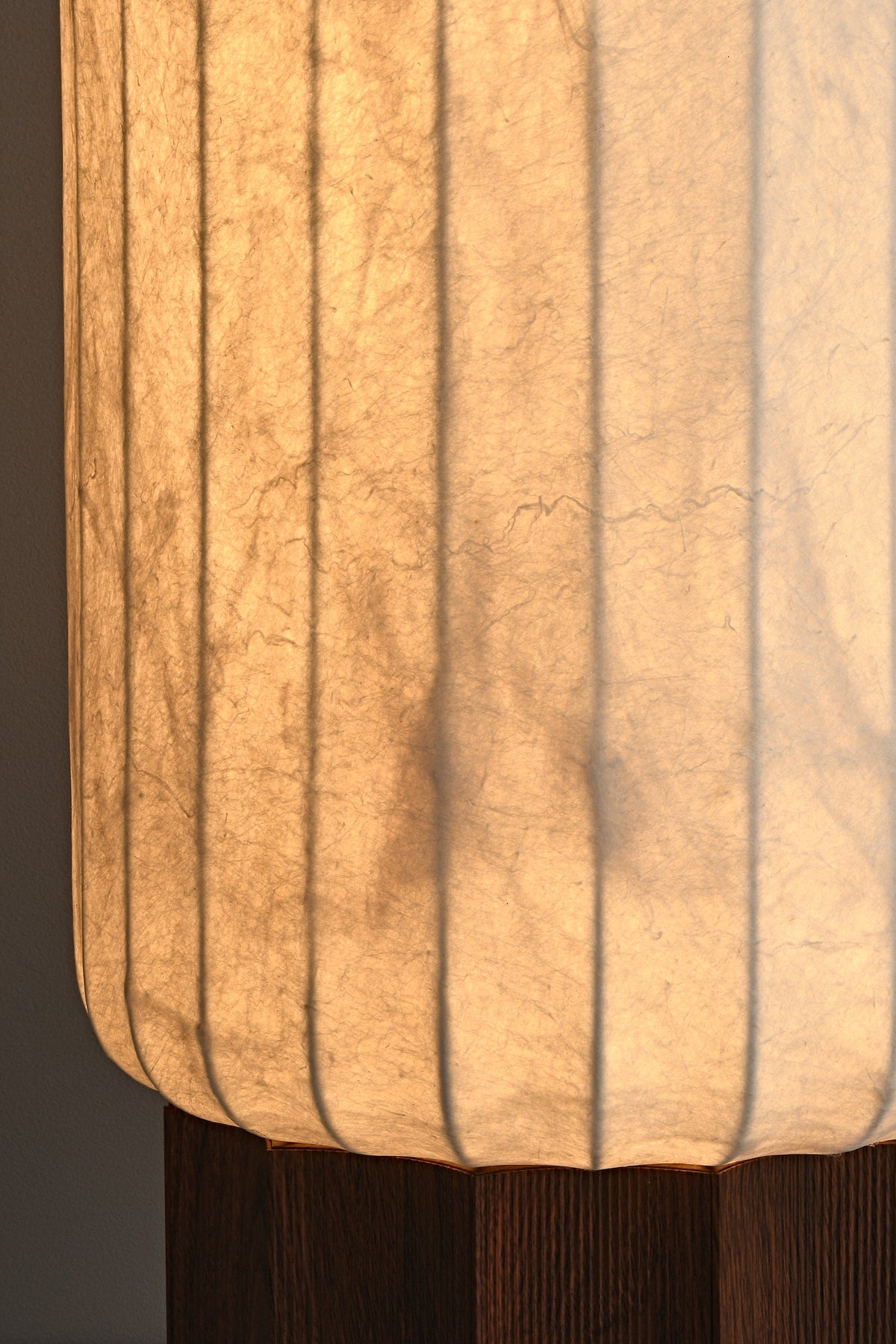 Modern Mulberry Silk Cylinder Table and Floor Lamp with Walnut Wood-Grain Base - 11 11-detail-base