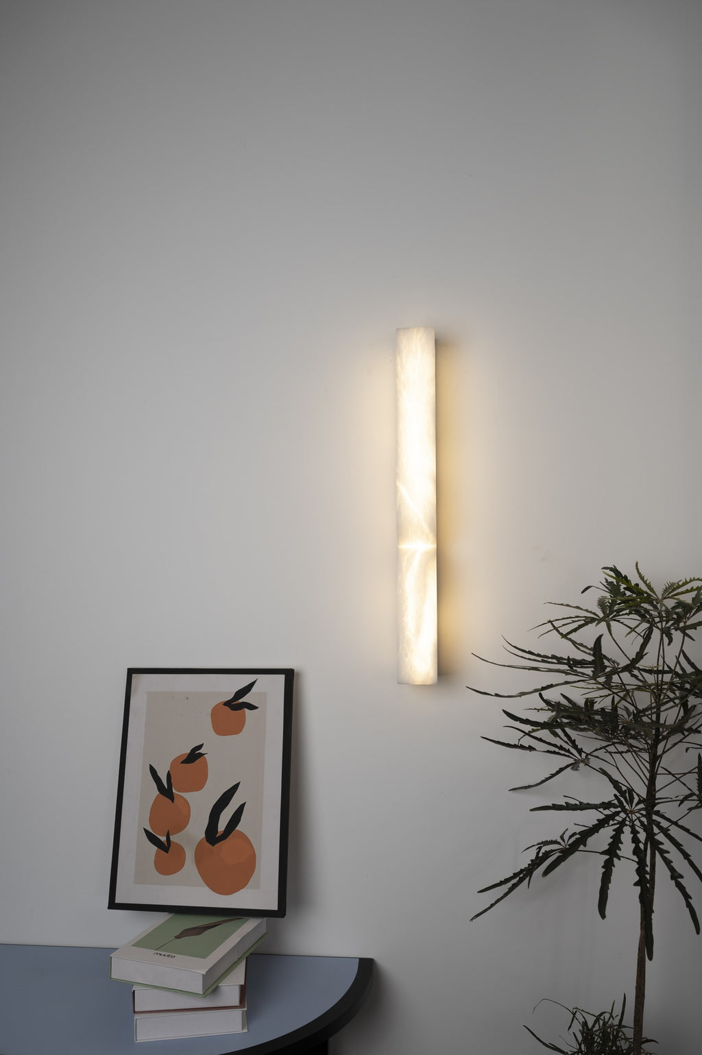 Modern Spanish Alabaster Linear Wall Sconce in Natural Brass - 11 real photo 5