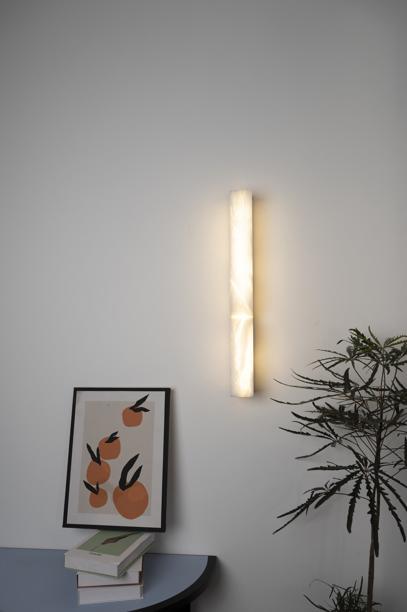 Modern Spanish Alabaster Linear Wall Sconce in Natural Brass - 11 real photo 5