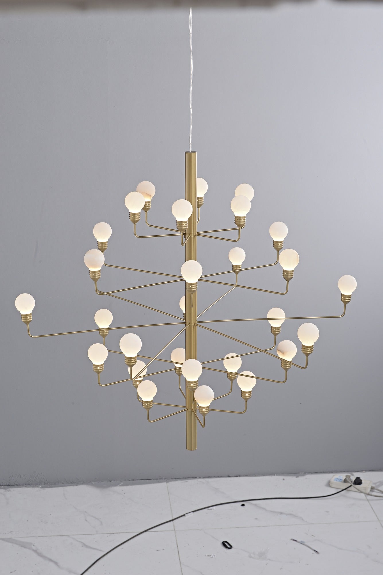 Modern Spanish Alabaster Branch Chandelier in Natural Brass - 11 real photo 7