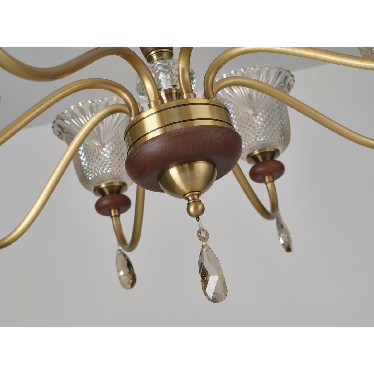 Cognelle chandelier hub finial and crystal detail