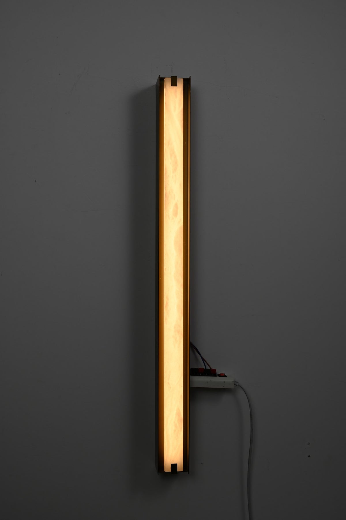 Modern Alabaster Linear Wall Sconce in Antique Brass - 13 13-real-shot-wall-sconce-alabaster-detail