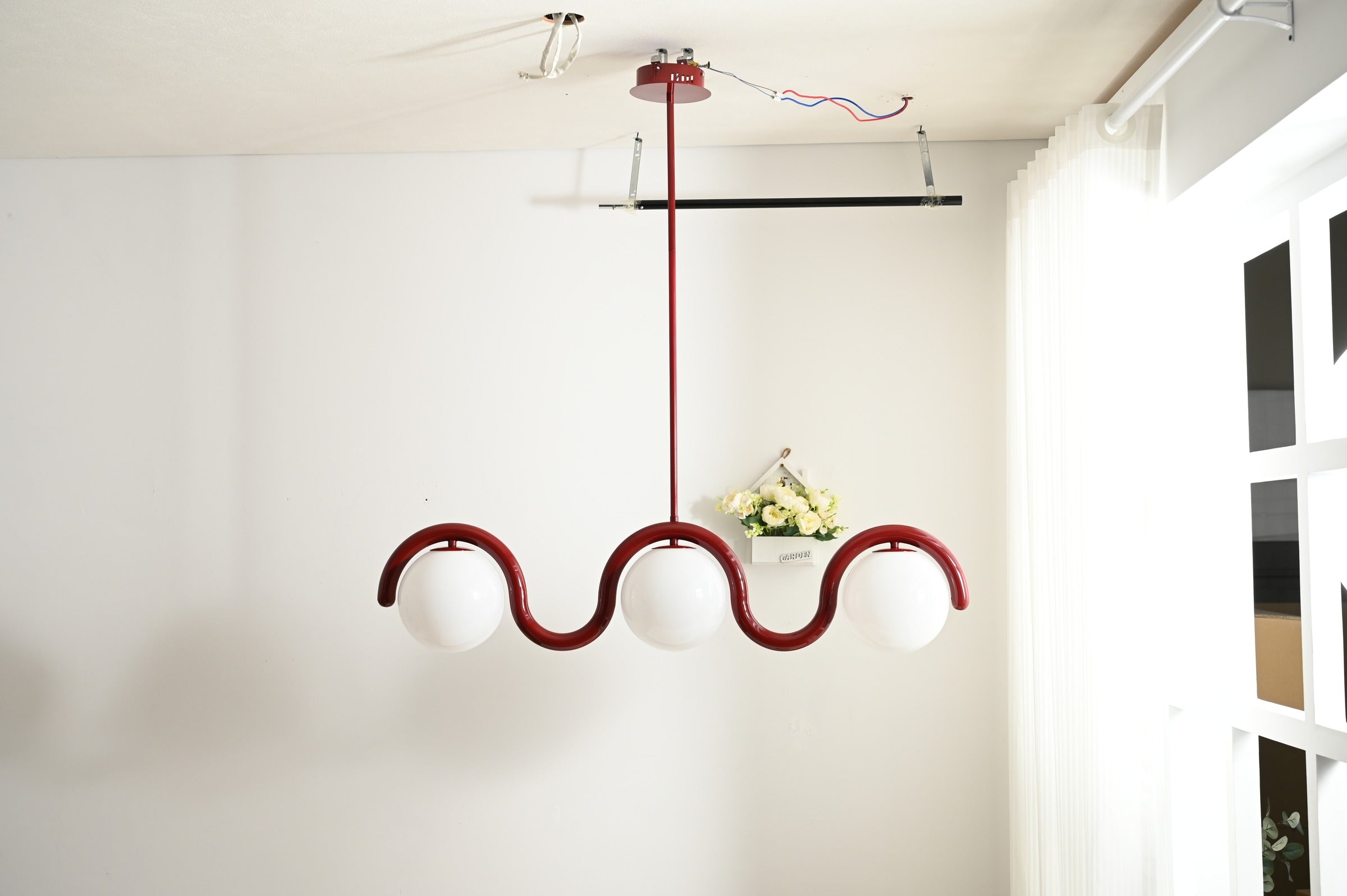 Colorful Wave Linear Globe Pendant Light - 27 16-real-detail-10