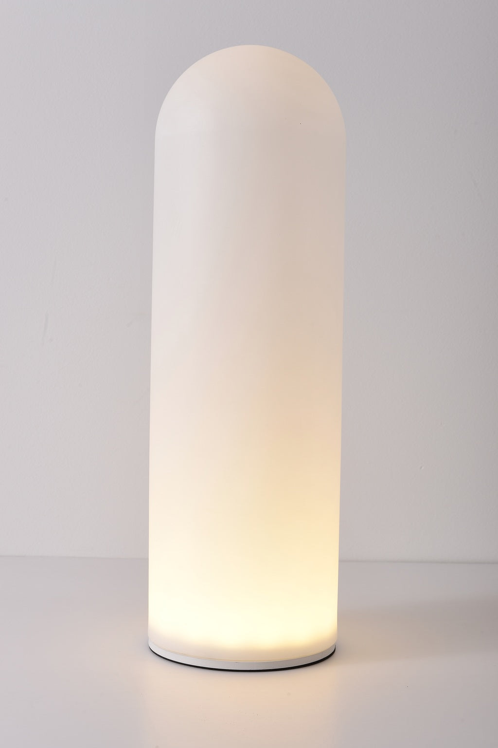 Velaire Sculptural Wing Table Lamp detail real view 14
