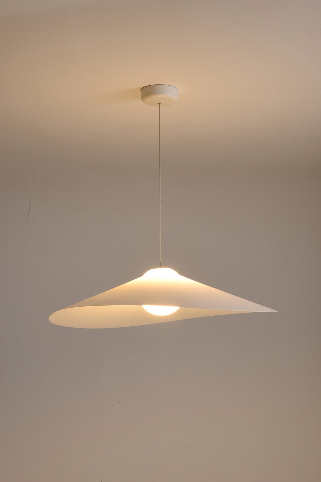 Velaire Sculptural Wing Pendant Light 70 cm complete studio real photograph illuminated